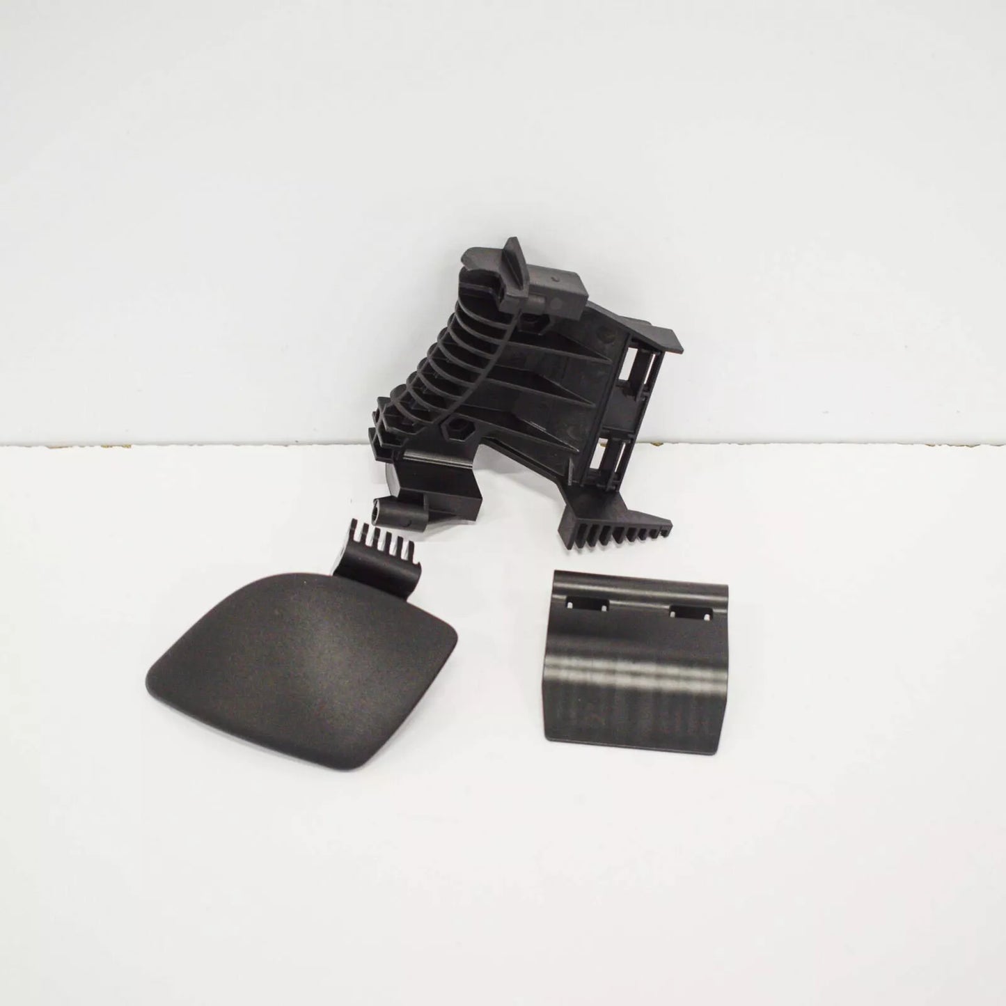 NEW BMW 4 F33 SEAT BELT GUIDE UPPER RIGHT 52107383172 2016 ORIGINAL