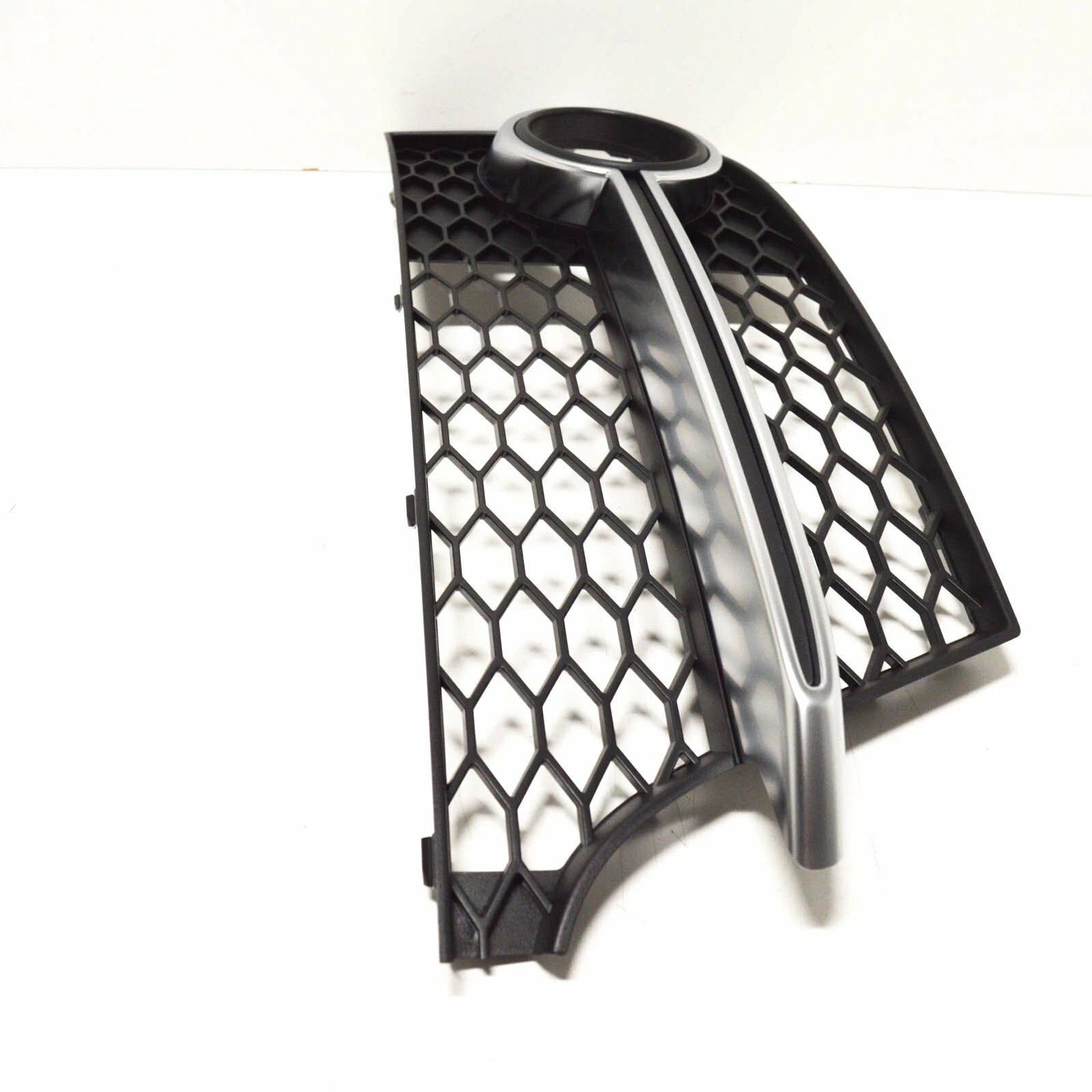 NEW AUDI TT 8J S LINE FRONT BUMPER RIGHT SIDE GRILL 8J0807682KT94 GENUINE