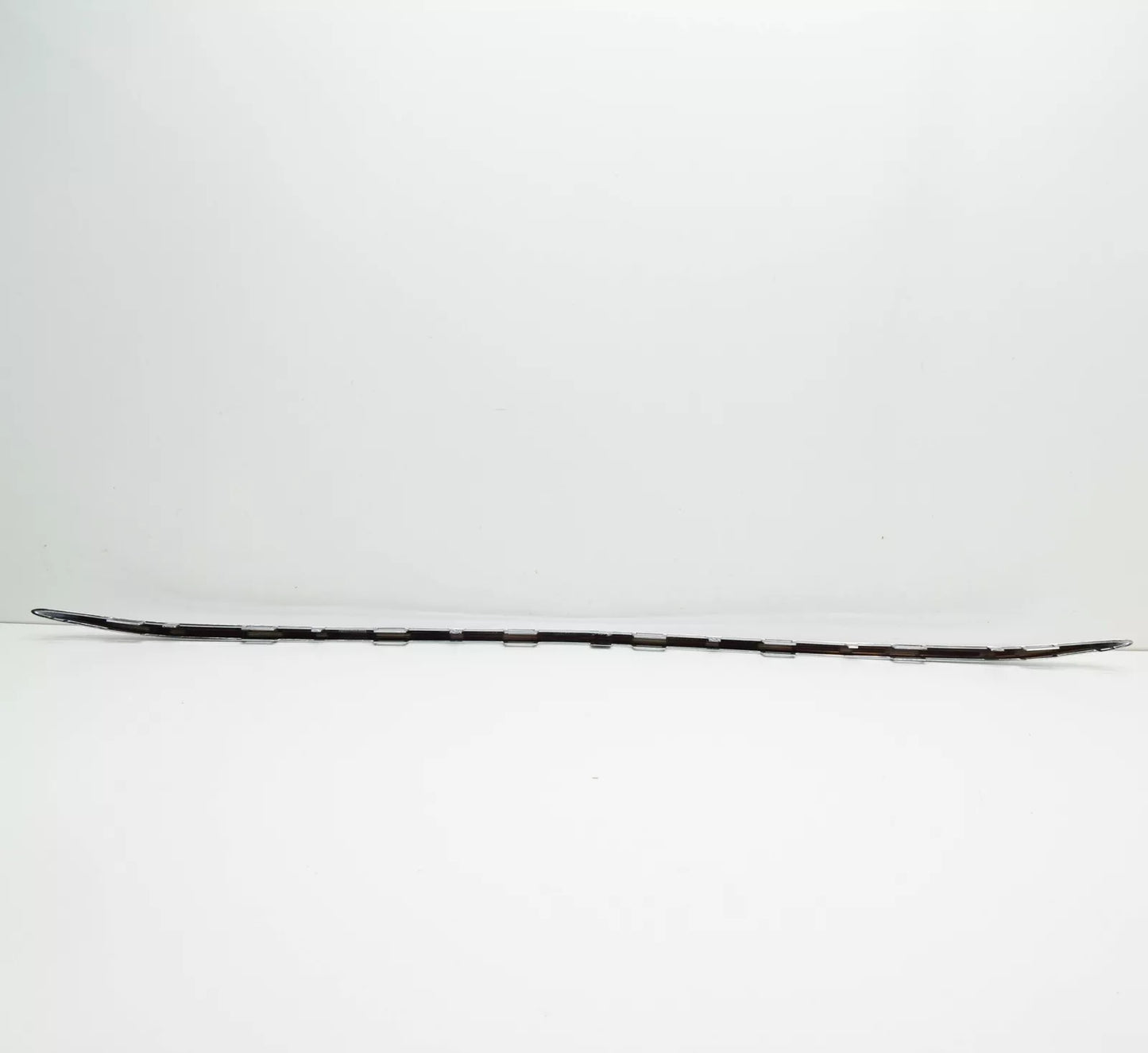 NEW MERCEDES-BENZ B W246 FRONT BUMPER BOTTOM TRIM STRIP A2468852321 ORIGINAL