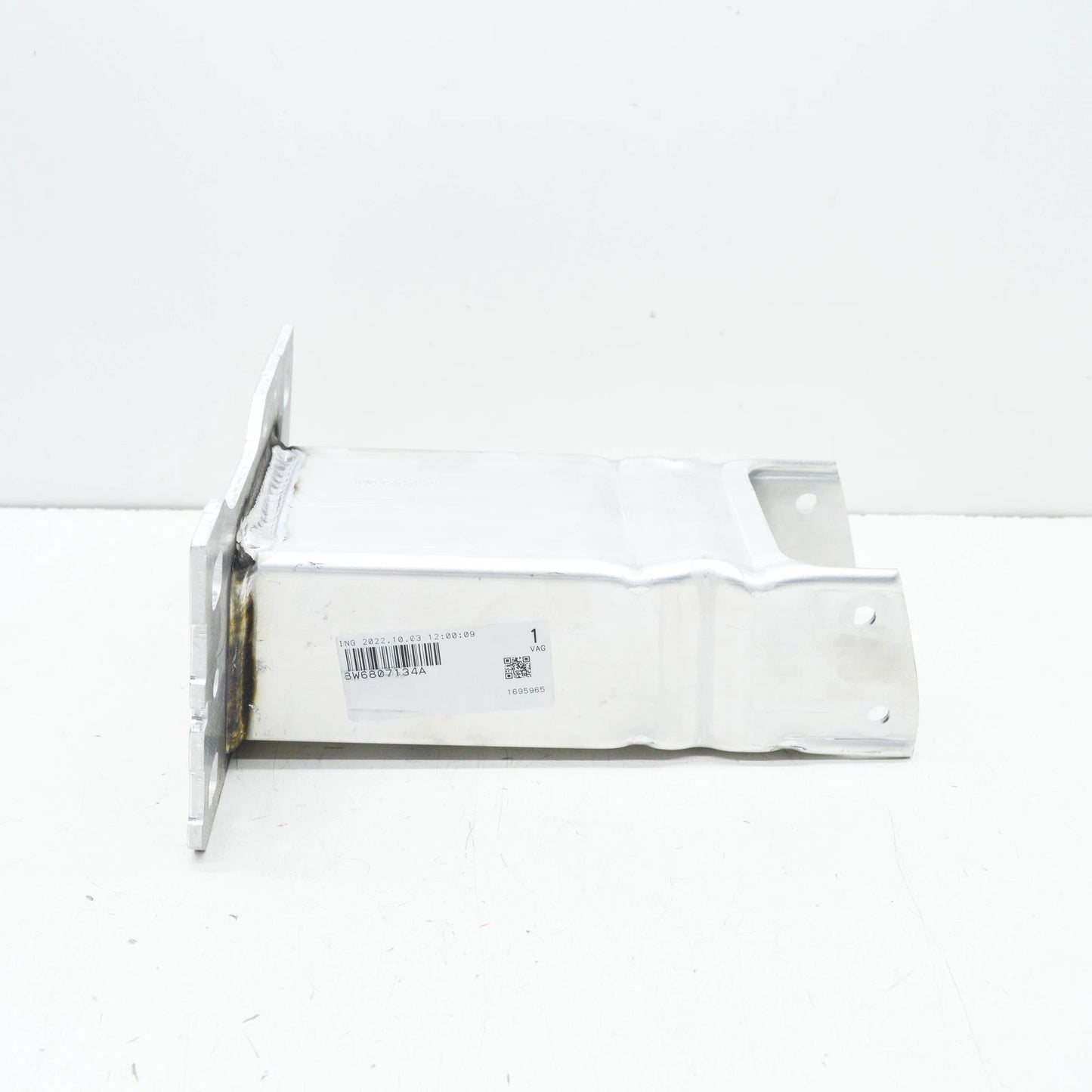 NEW AUDI A5 8W6 FRONT RIGHT RAIL EXTENSION BRACKET 8W6807134A