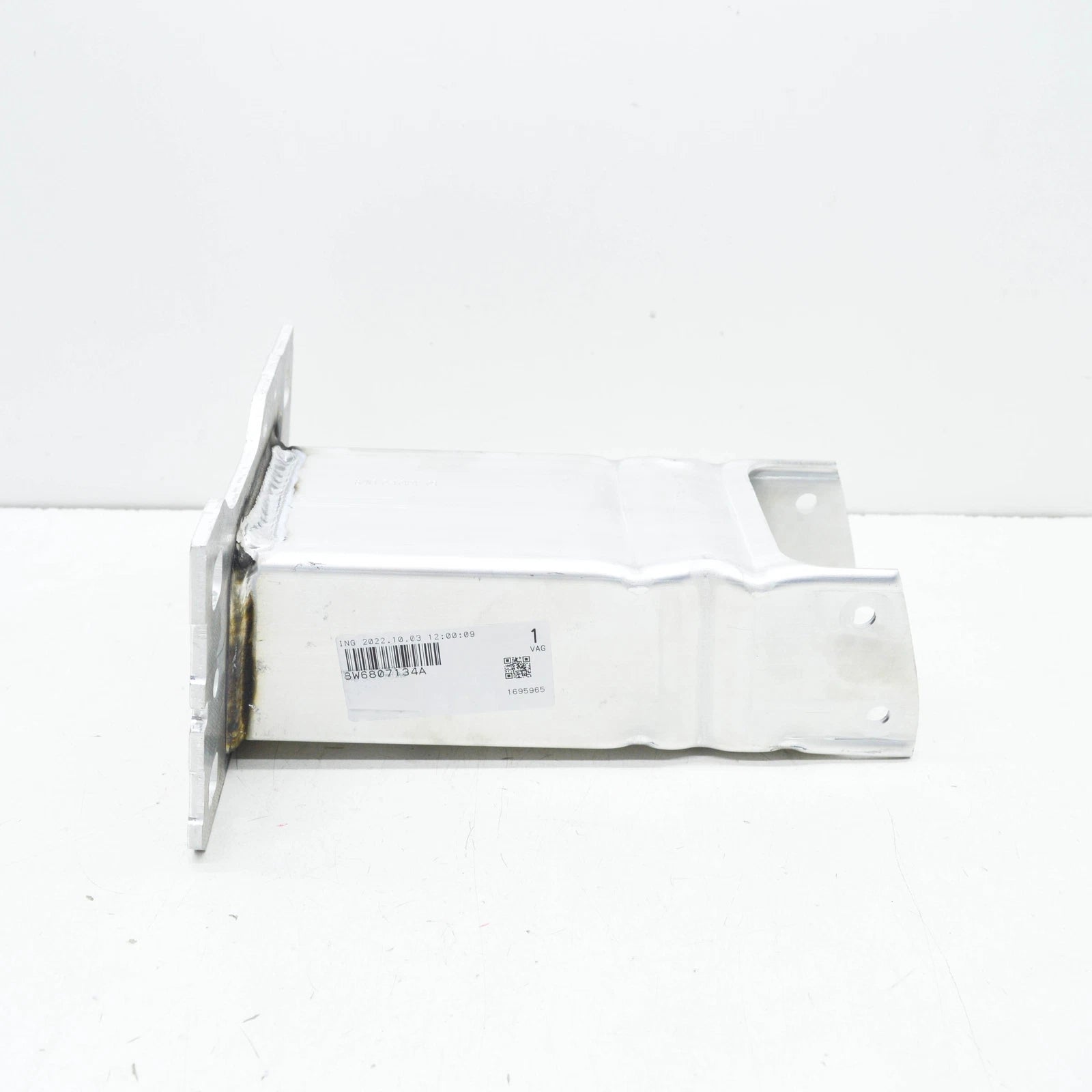 NEW AUDI A5 8W6 FRONT RIGHT RAIL EXTENSION BRACKET 8W6807134A