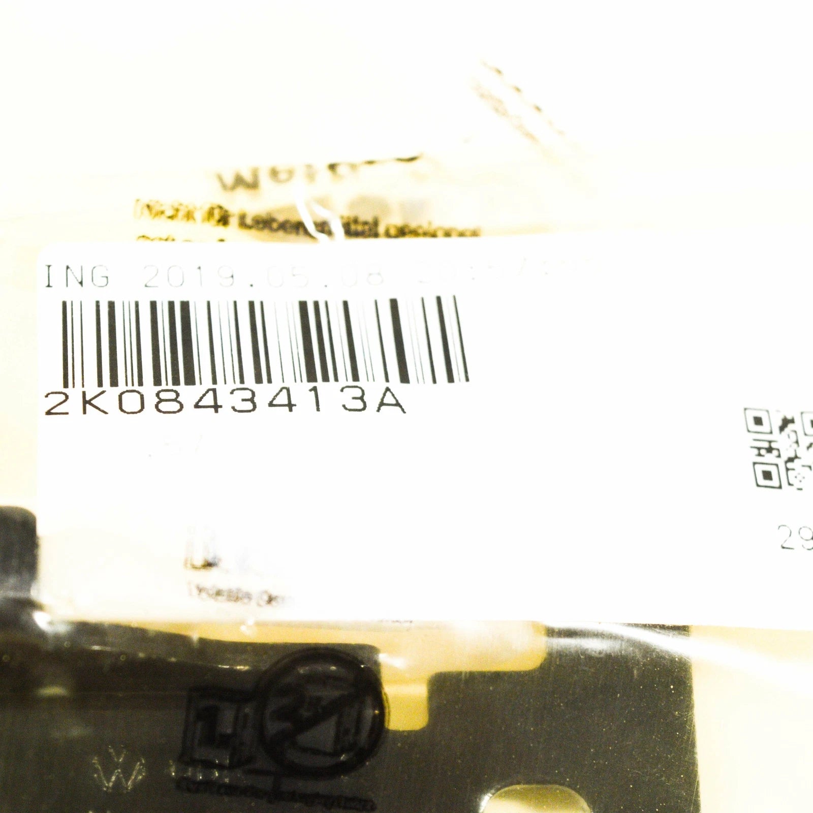 NEW VOLKSWAGEN CADDY 2K SLIDING DOOR CATCH LEFT 2K0843413A ORIGINAL