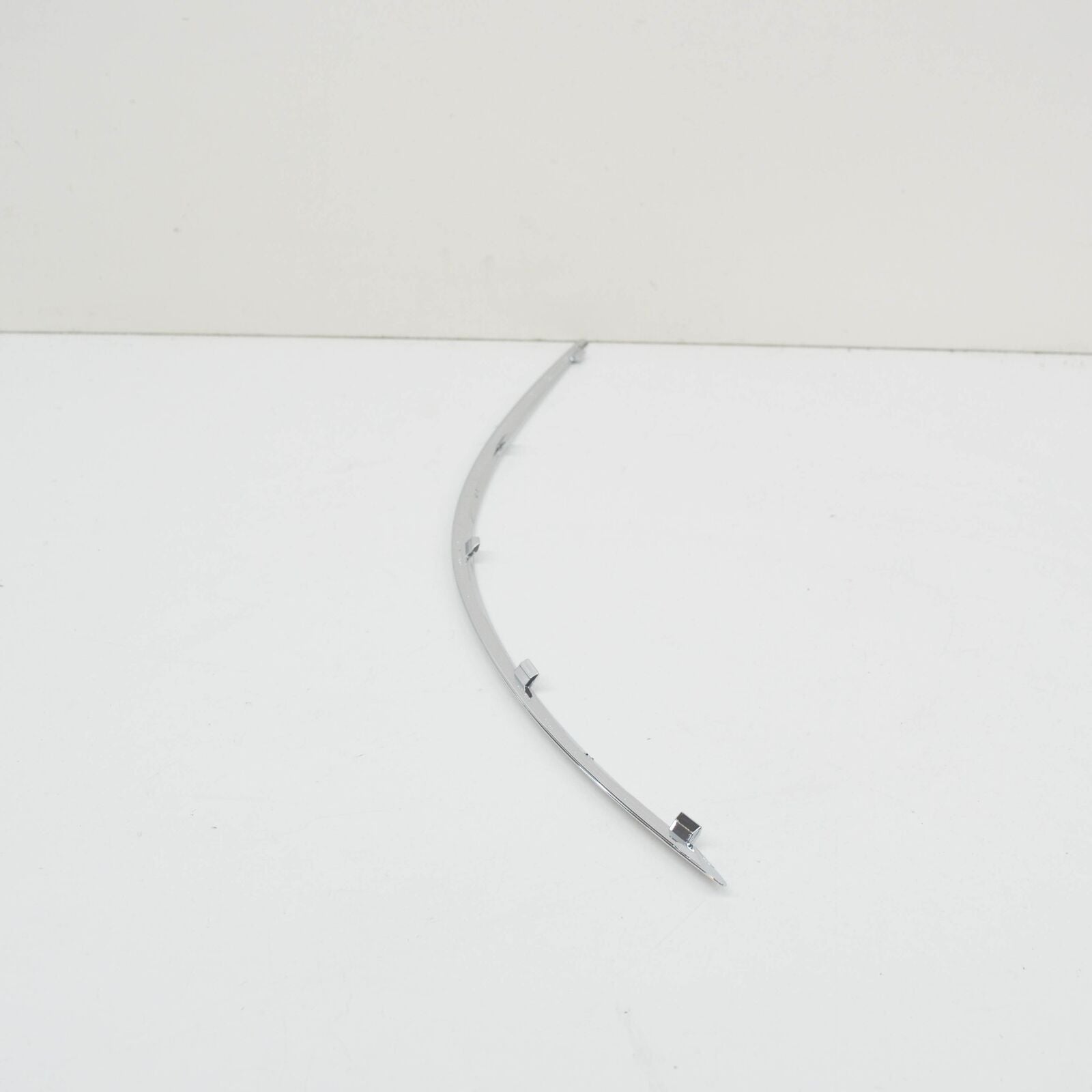 NEW MB B W245 REAR RIGHT BUMPER CHROME MOULDING TRIM A1698851674 ORIGINAL