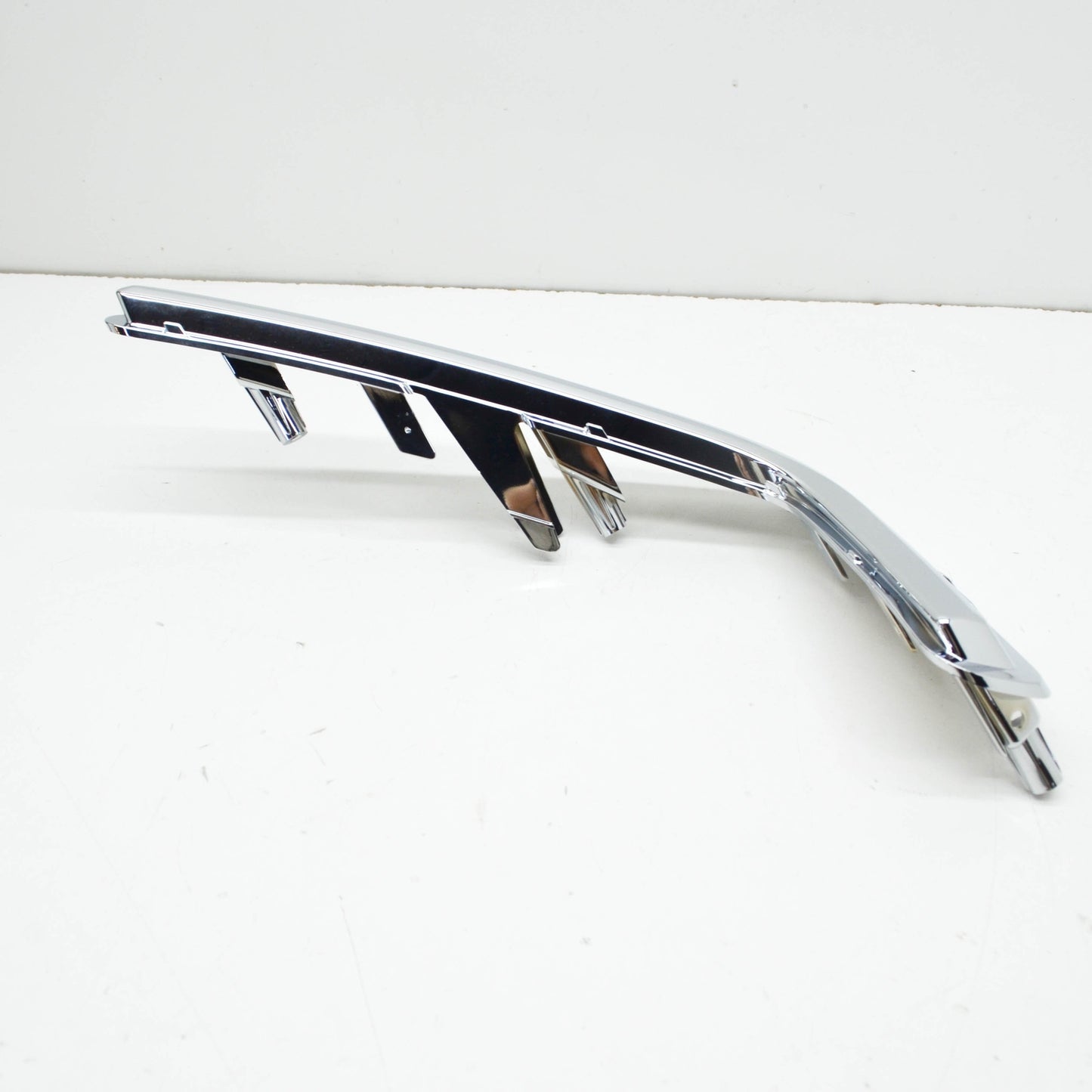 new ford mondeo mk5 front left fog lamp grille trim 2385484 original