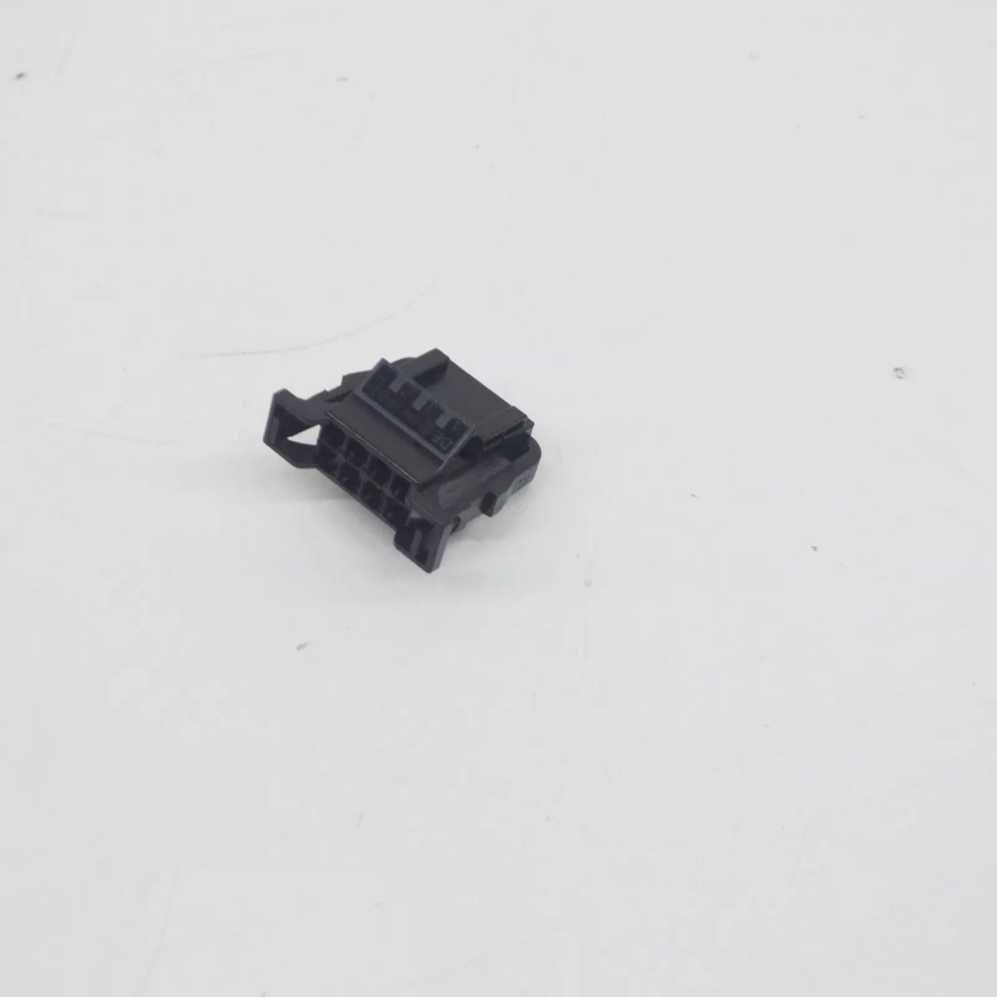 NEW AUDI A1 MK1 8 PIN CONNECTOR HOUSING PLUG 3B0972724
