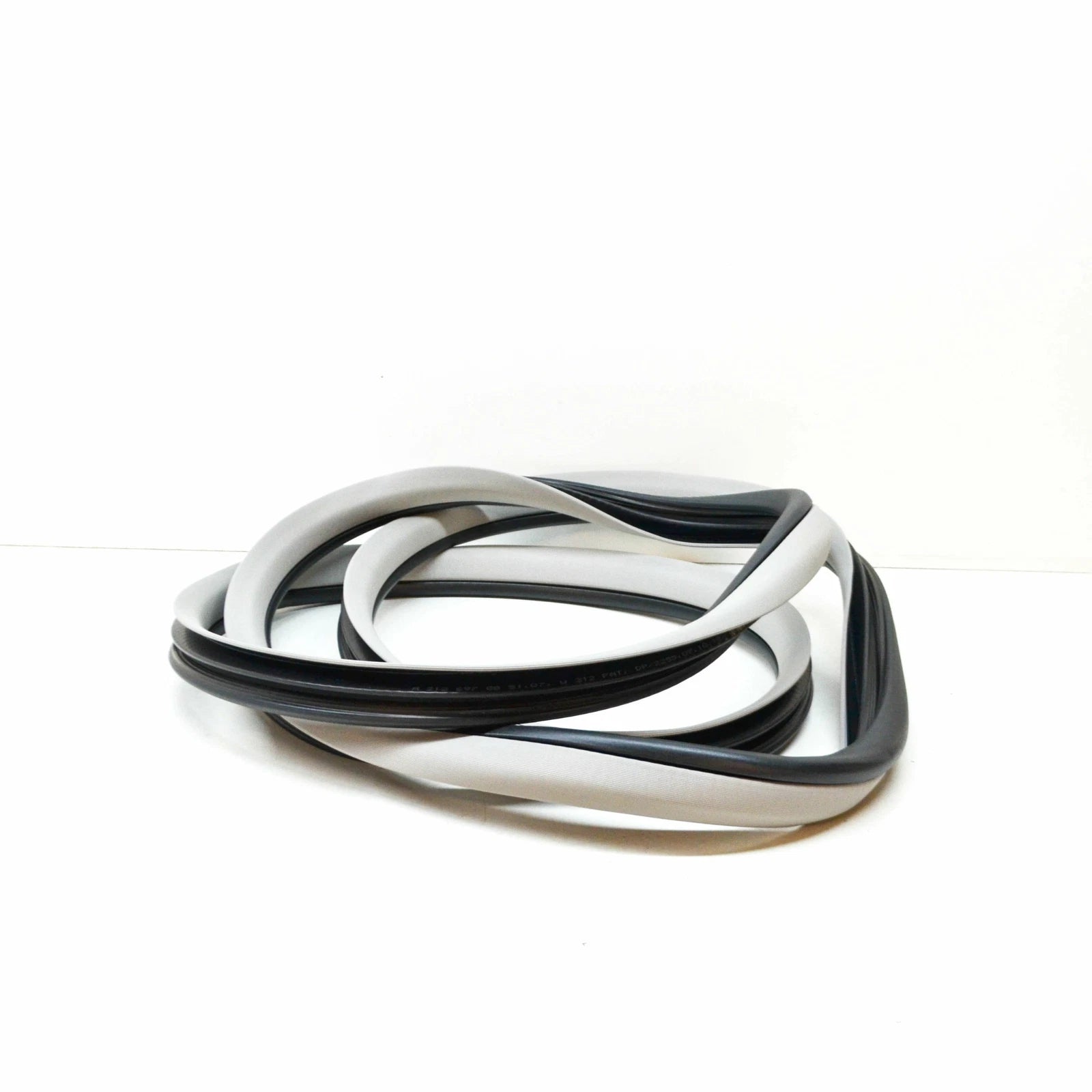 NEW MB E W212 FRONT LEFT DOOR EDGE SEAL RUBBER GUARD A21269700517L53 ORIGINAL