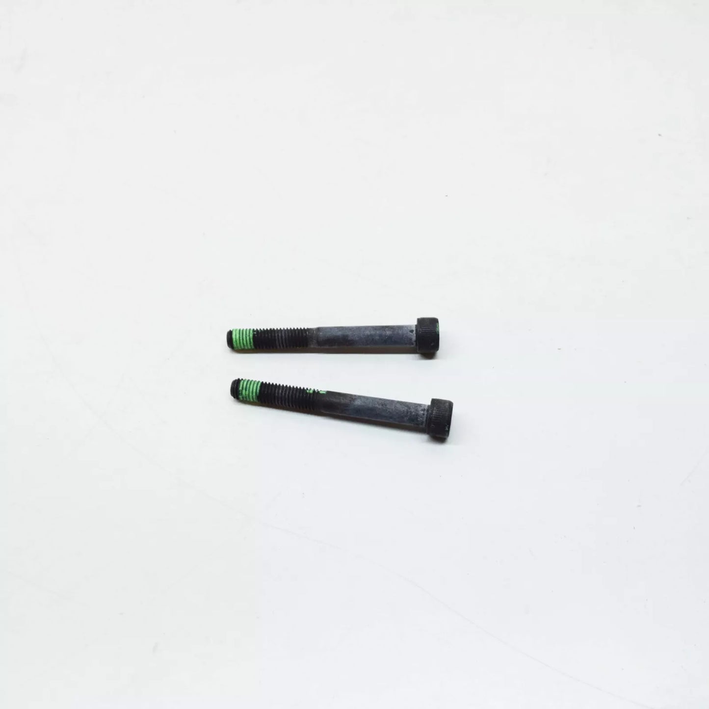 NEW MB SPRINTER 906 FRONT WHEEL BRAKE CALIPER CARRIER A0004207415 ORIGINAL