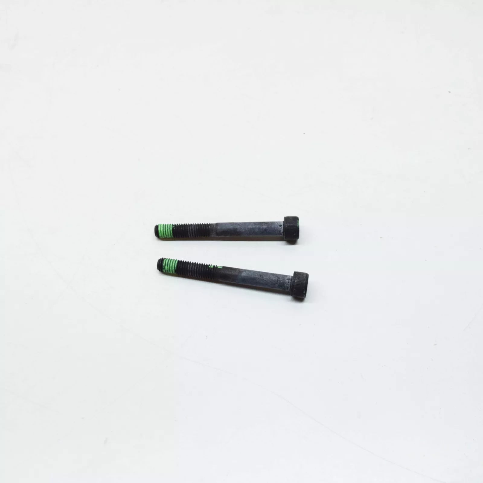 NEW MB SPRINTER 906 FRONT WHEEL BRAKE CALIPER CARRIER A0004207415 ORIGINAL