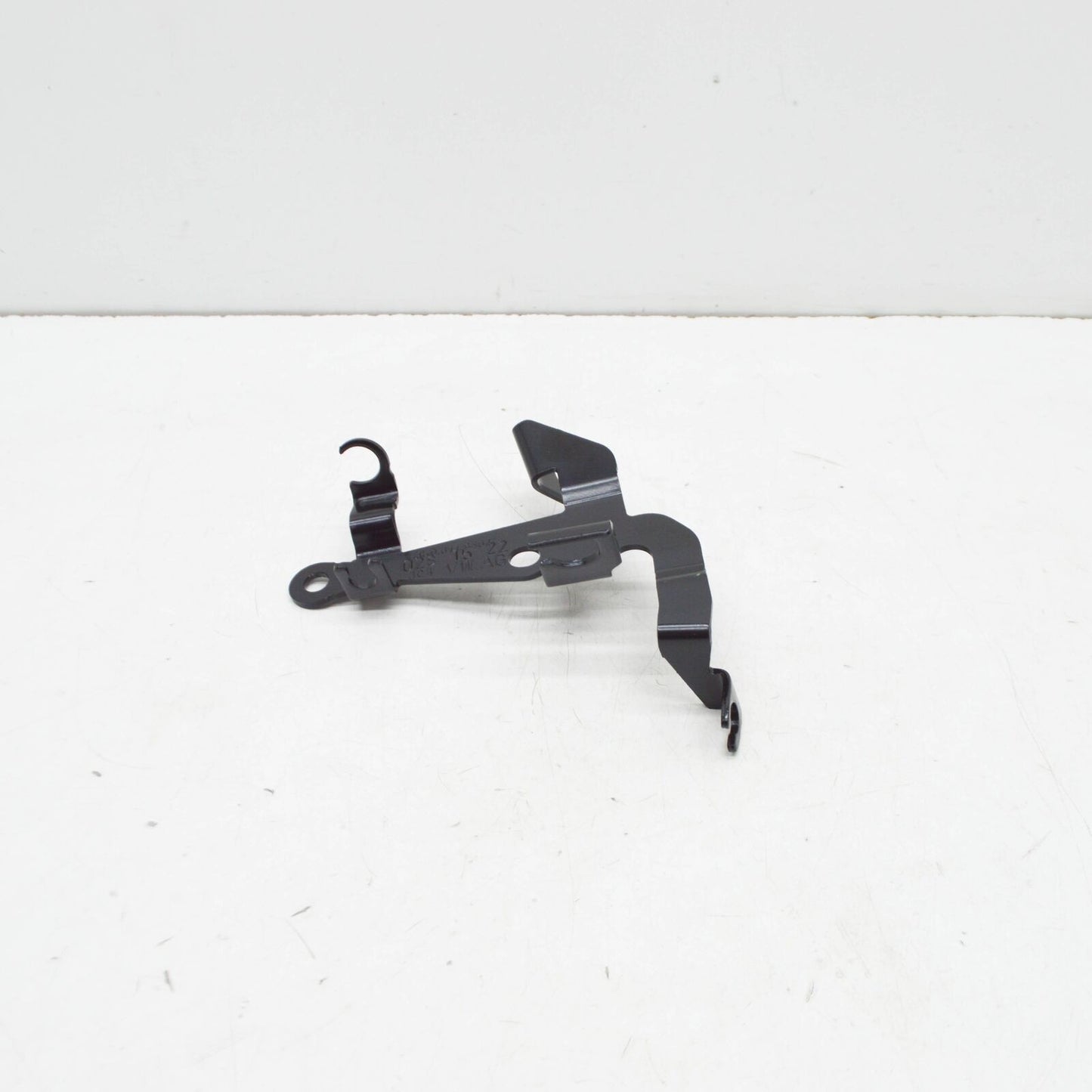 NEW AUDI A6 AVANT C8 RIGHT BRAKE HOSE RETAINER 4K0611846K ORIGINAL