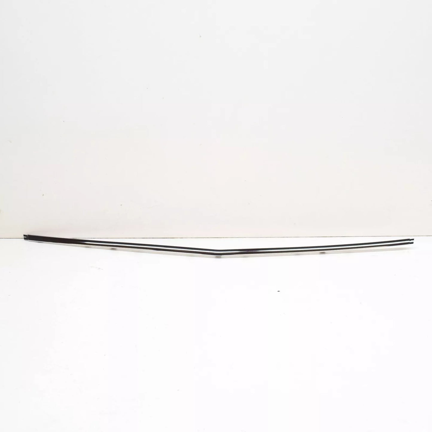 NEW MB S-CLASS W221 FRONT BUMPER CENTER LOWER CHROME TRIM A2218850021 ORIGINAL