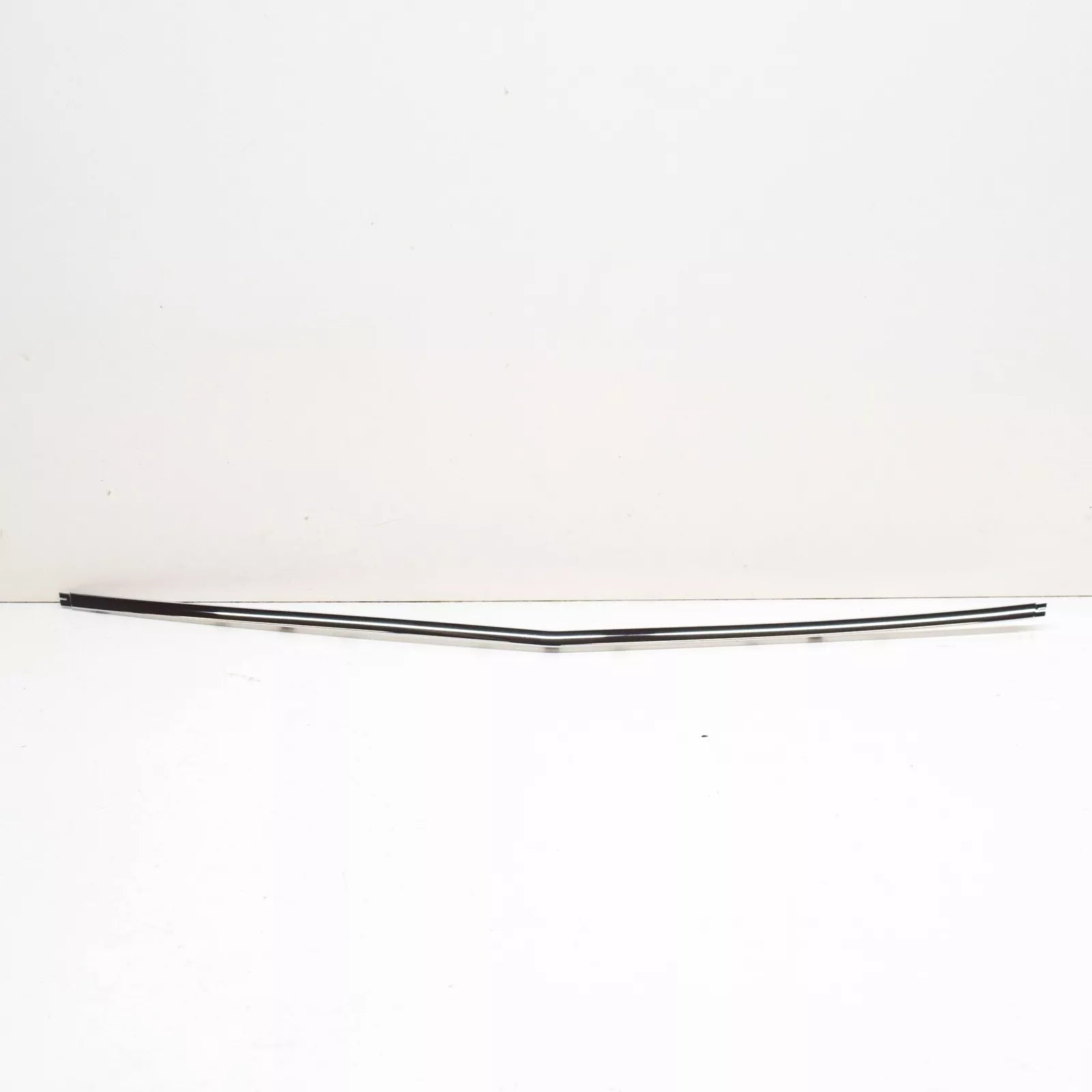 NEW MB S-CLASS W221 FRONT BUMPER CENTER LOWER CHROME TRIM A2218850021 ORIGINAL