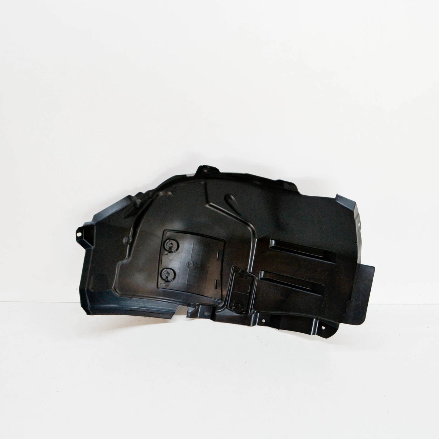 NEW MB E C238 FRONT LEFT WHEEL HOUSING LINER FRONT PART A2386901303 ORIGINAL