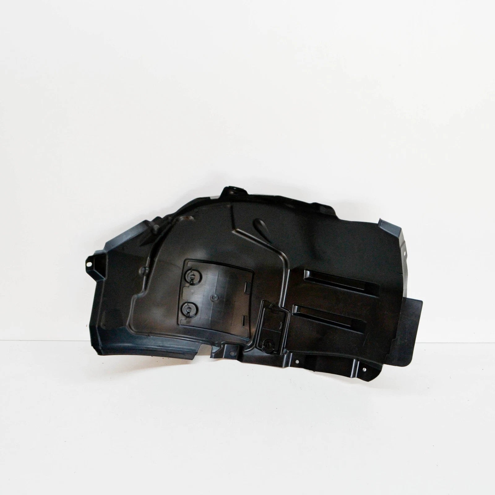 NEW MB E C238 FRONT LEFT WHEEL HOUSING LINER FRONT PART A2386901303 ORIGINAL