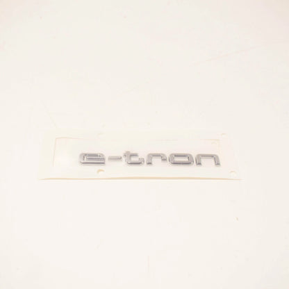 NEW AUDI A3 8V FRONT FENDER INSCRIPTION 8V48536012ZZ ORIGINAL