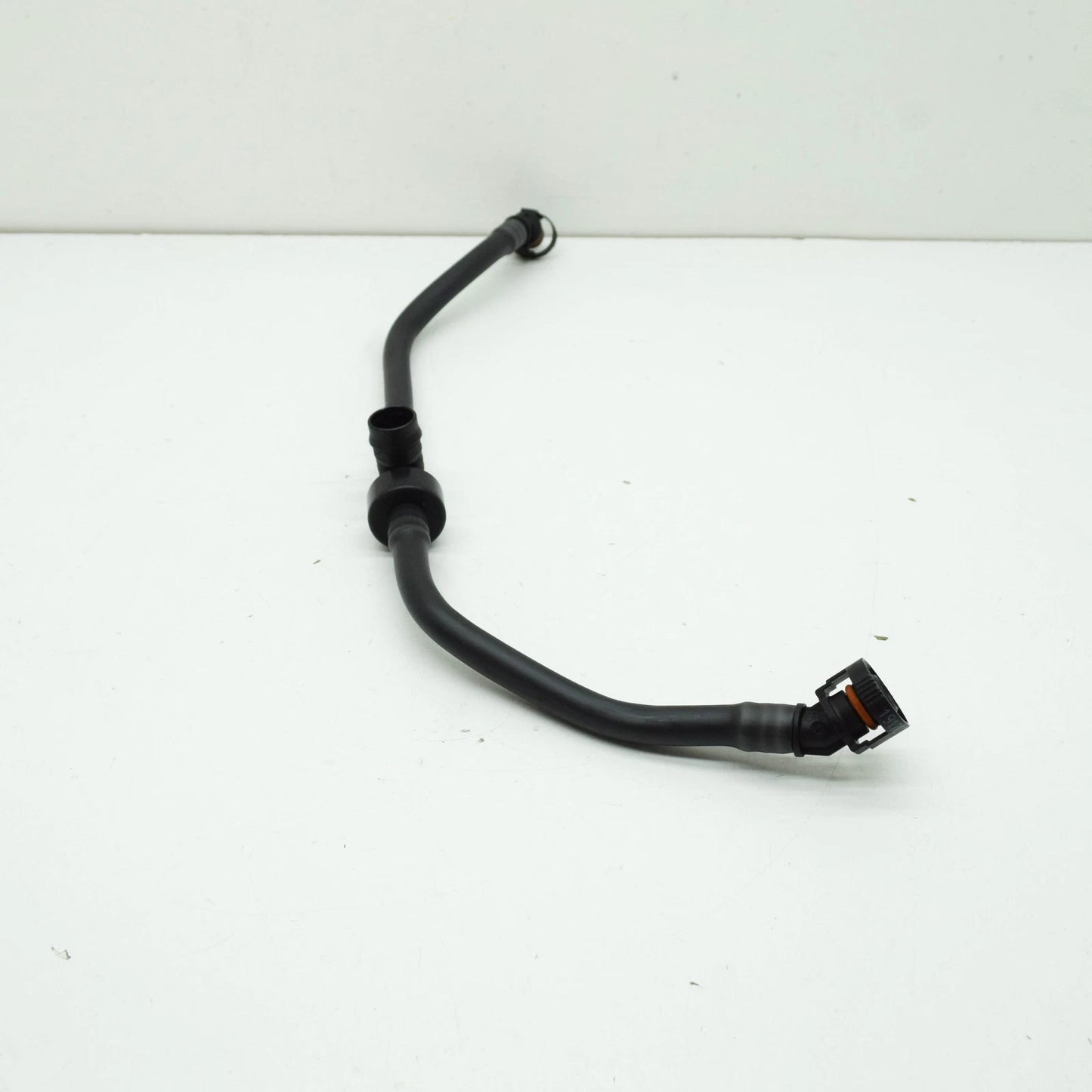 NEW BMW 3 G20 VACUUM PUMP SUCTION HOSE 13908665277 ORIGINAL