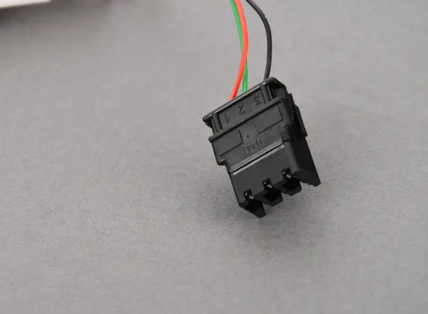 NEW AUDI Q3 8U LEFT FUEL GAUGE SENSOR 5N0919673S