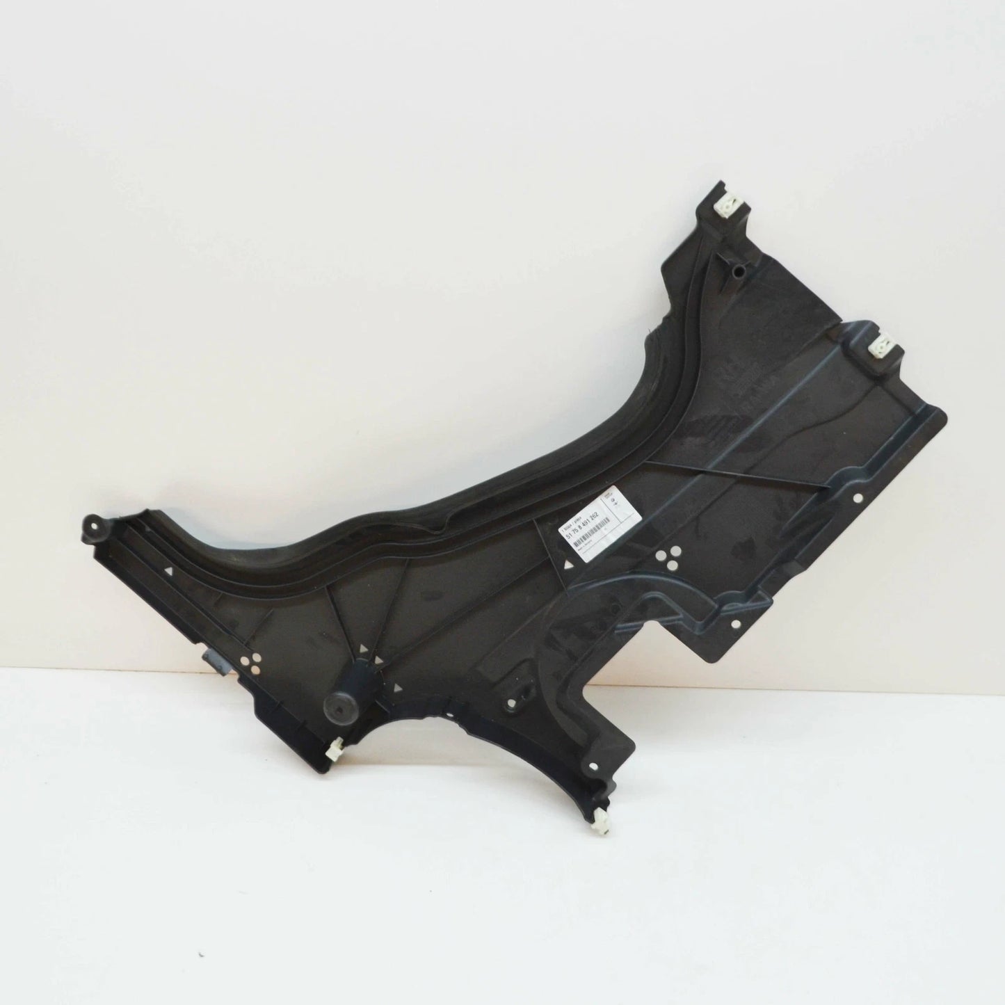 NEW BMW 7 G11 REAR RIGHT UNDERBODY TANK UNDERSHIELD 51758491262 8491262 ORIGINAL