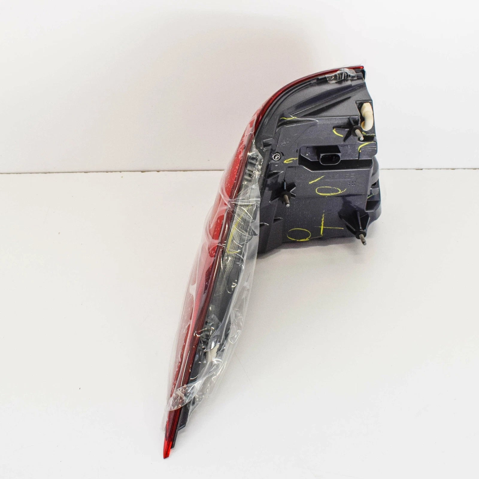 NEW MERCEDES-BENZ GLS X166 REAR RIGHT TAILLIGHT A1669065601 2017 ORIGINAL