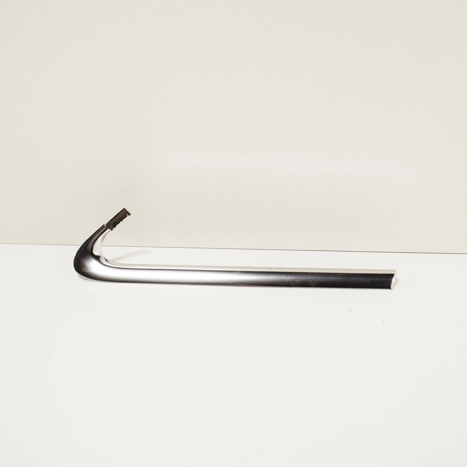 NEW AUDI A4 8K REAR RIGHT SIDE WINDOW CHROME TRIM STRIP 8K5853346C2ZZ