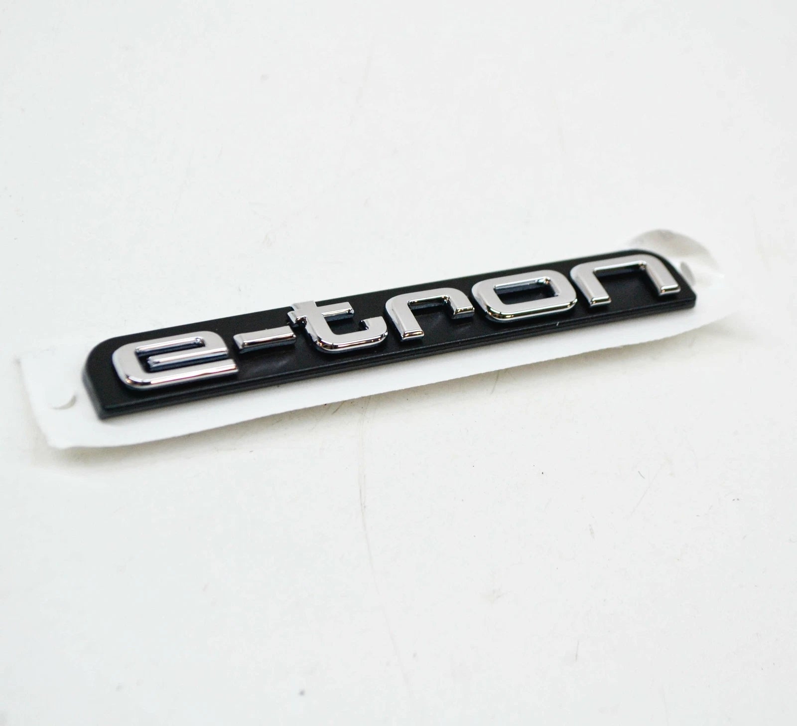 NEW AUDI A3 S 8V E-TRON FRONT RADIATOR GRILLE EMBLEM BADGE 8V4853736A2ZZ