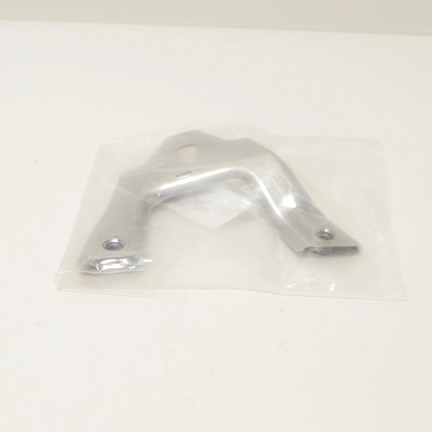 NEW MERCEDES-BENZ C-CLASS W205 RADIATOR RIGHT STRUT SUPPORT A2056204100 ORIGINAL