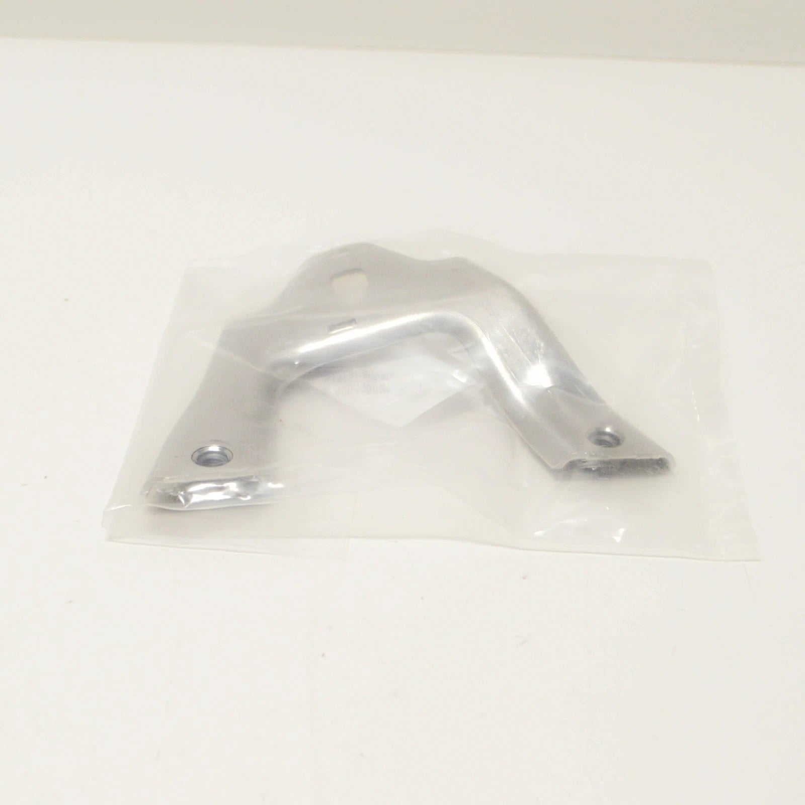 NEW MERCEDES-BENZ C-CLASS W205 RADIATOR RIGHT STRUT SUPPORT A2056204100 ORIGINAL