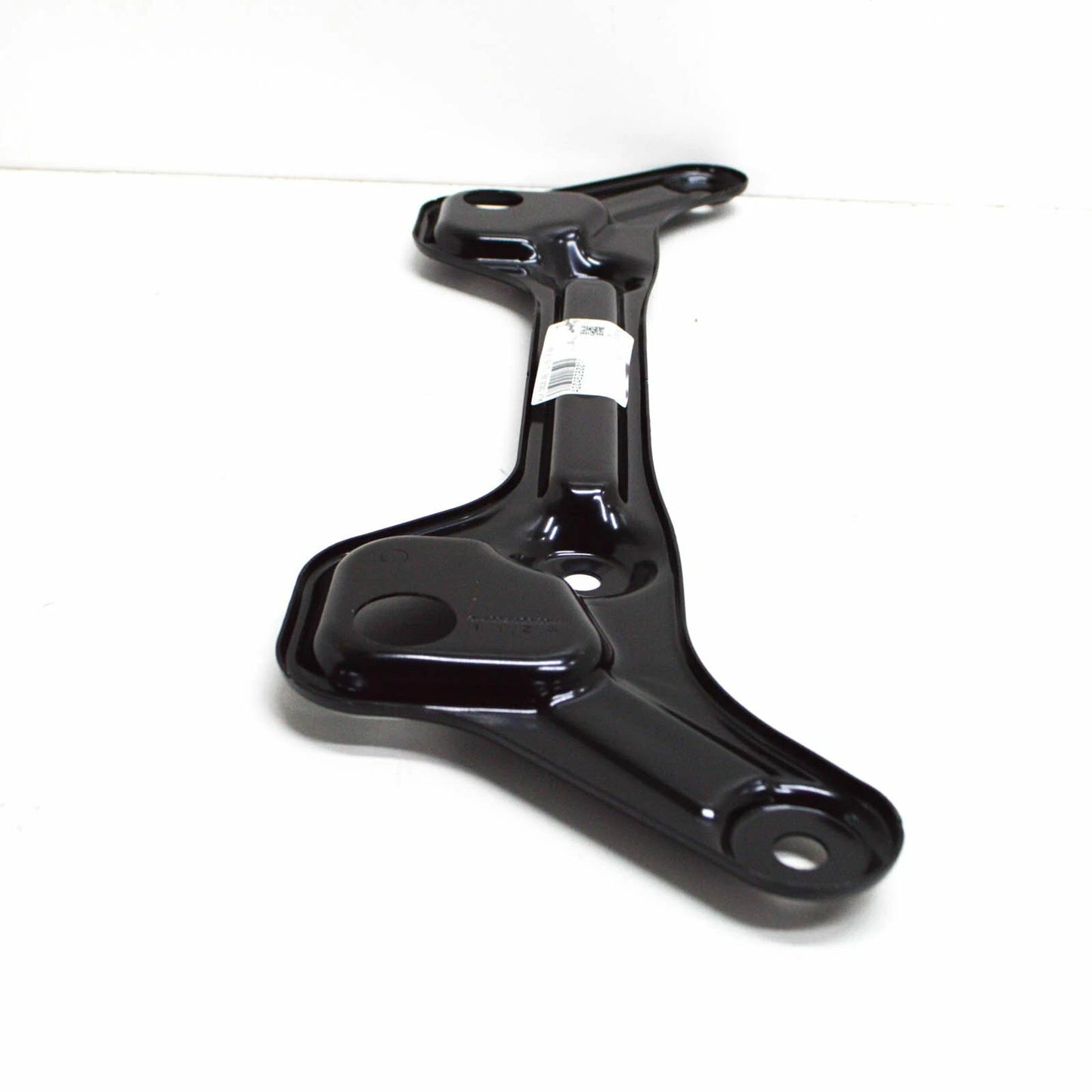 NEW MB C W204 STEERING TO FRAME-TYPE INTERGRAL SUPPORT PLATE A2046280011