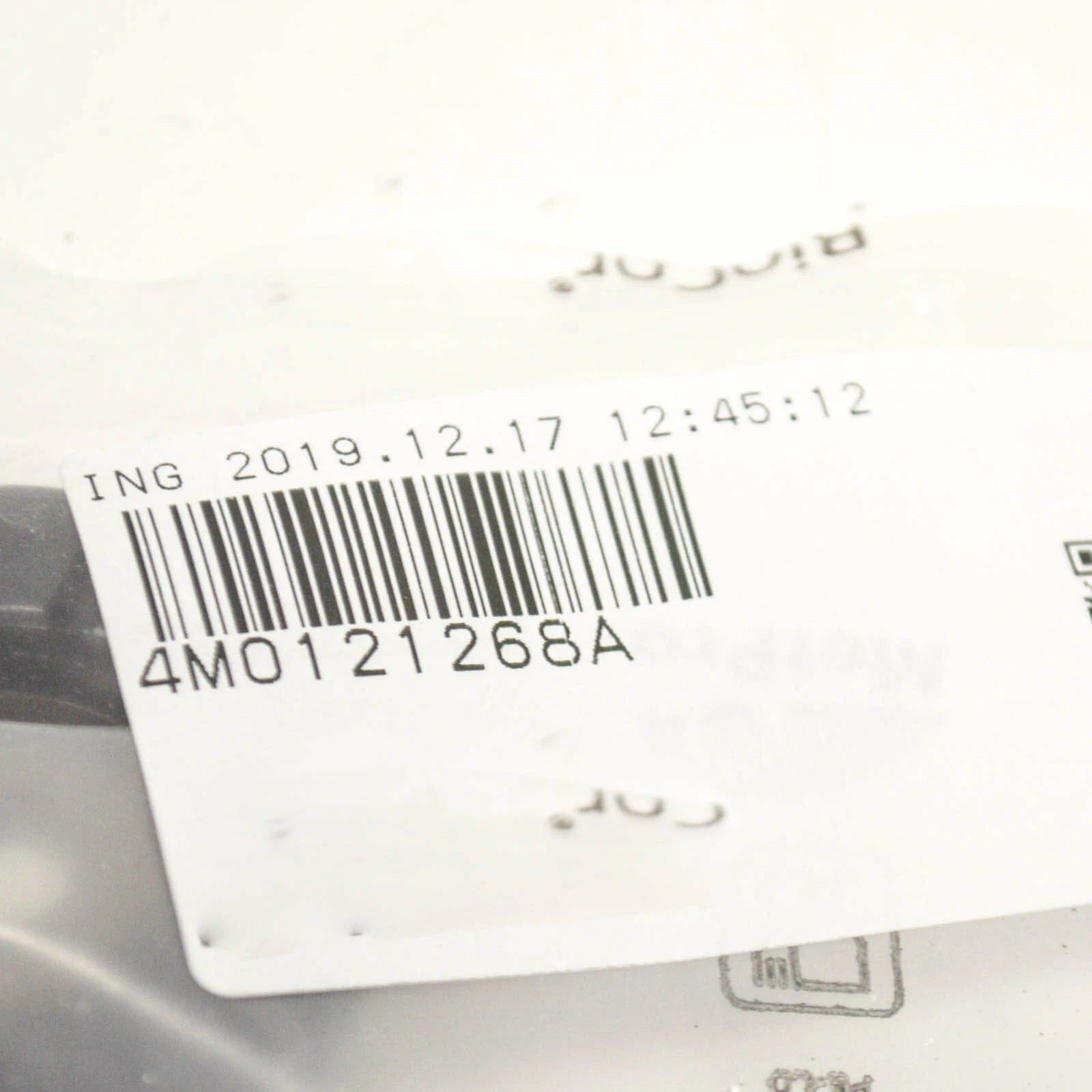 NEW AUDI Q7 4M RADIATOR SUPPORT INSULATOR MOUNT 4M0121268A