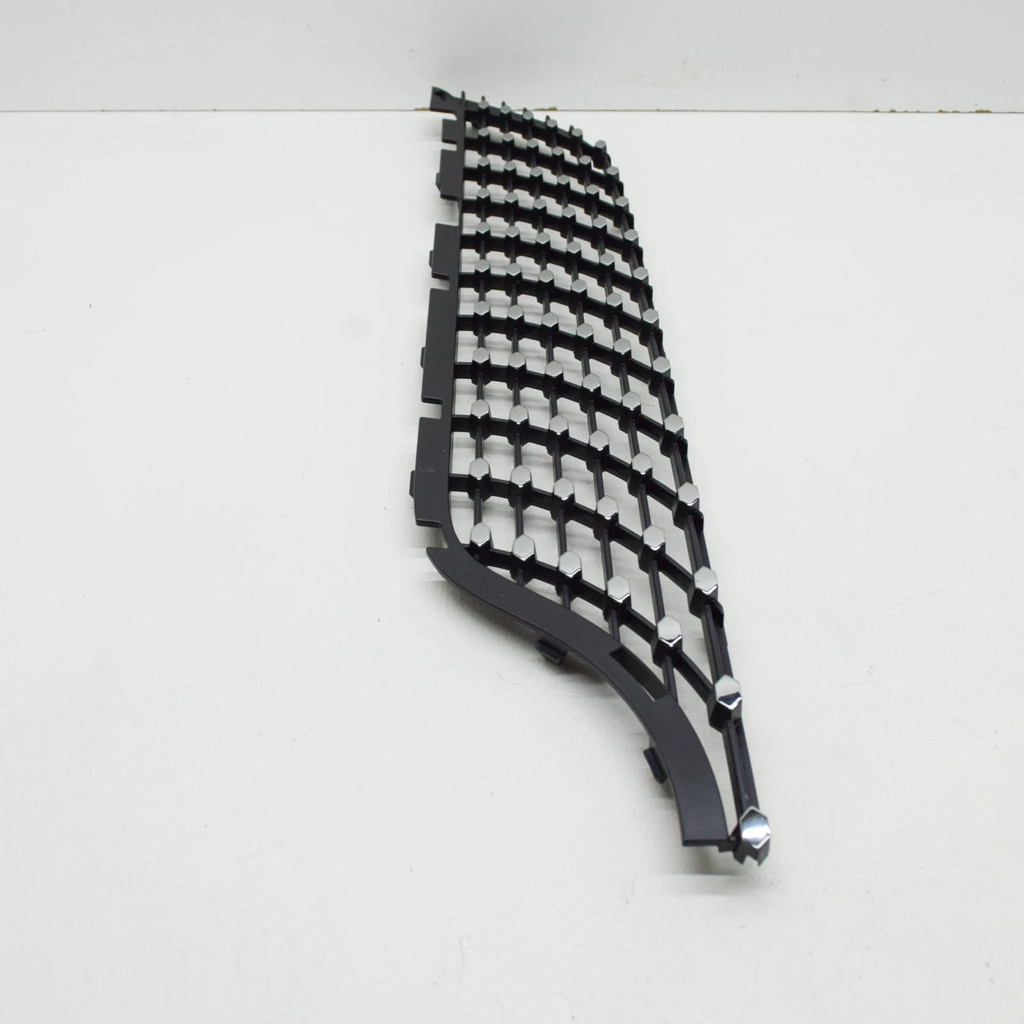 NEW MB B W247 RADIATOR RIGHT UPPER CARRIER GRILLE A177888380064 ORIGINAL