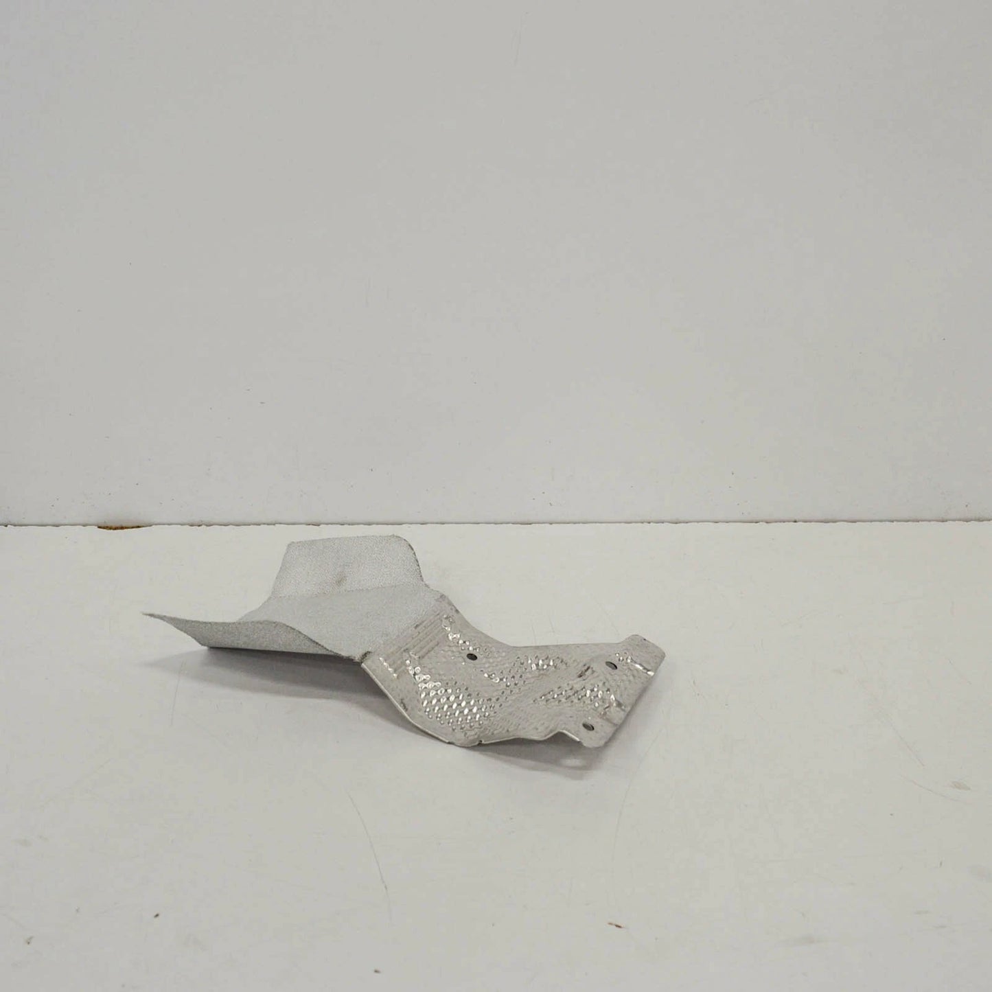 NEW AUDI A4 B8 RIGHT ENGINE BRACKET COVER 8K0199388BE ORIGINAL