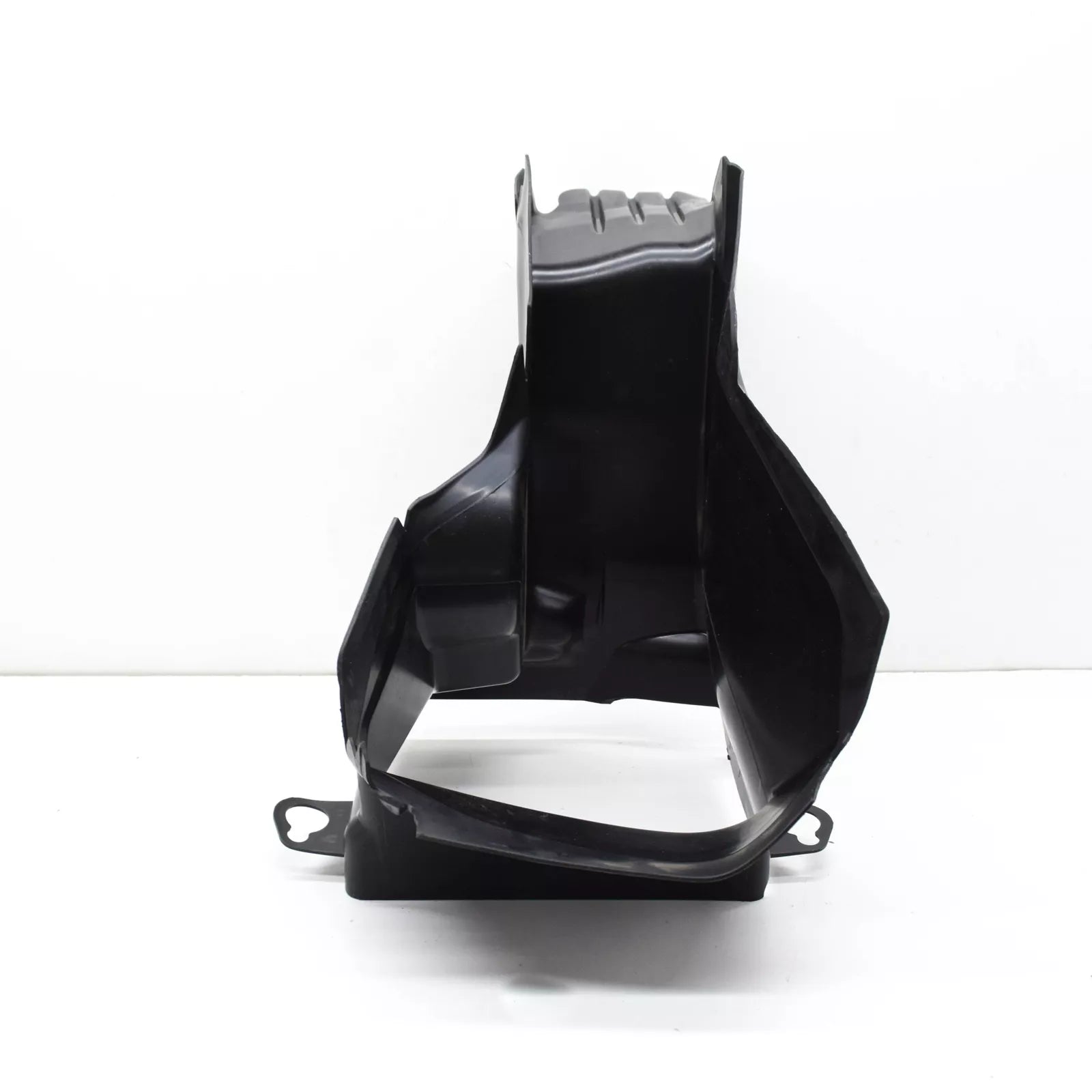 NEW AUDI A3 SPORTBACK 8YA RADIATOR RIGHT AIR GUIDE DUCT 8Y0121674D ORIGINAL