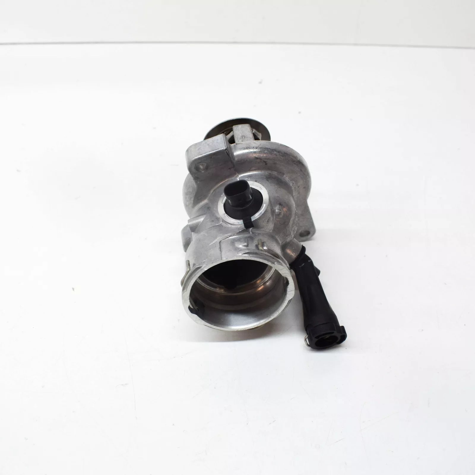 NEW MERCEDES-BENZ CLS C219 THERMOSTAT A1562030475