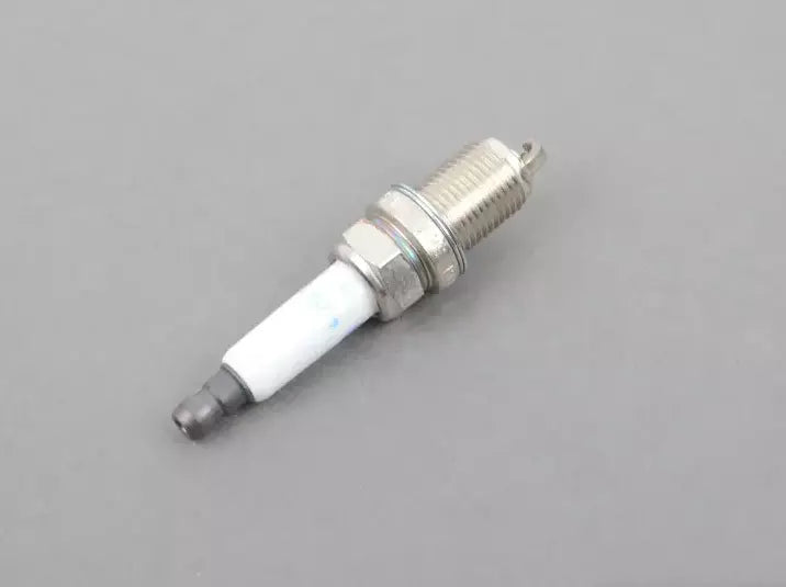 NEW VOLKSWAGEN EOS SPARK PLUG 'LONGLIFE' 06H905621A ORIGINAL