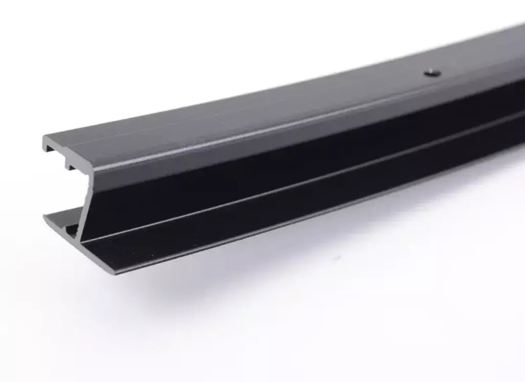 NEW BMW 3 E46 REAR RIGHT WINDOW GUIDE WEB COVER 51342695288 2695288 ORIGINAL