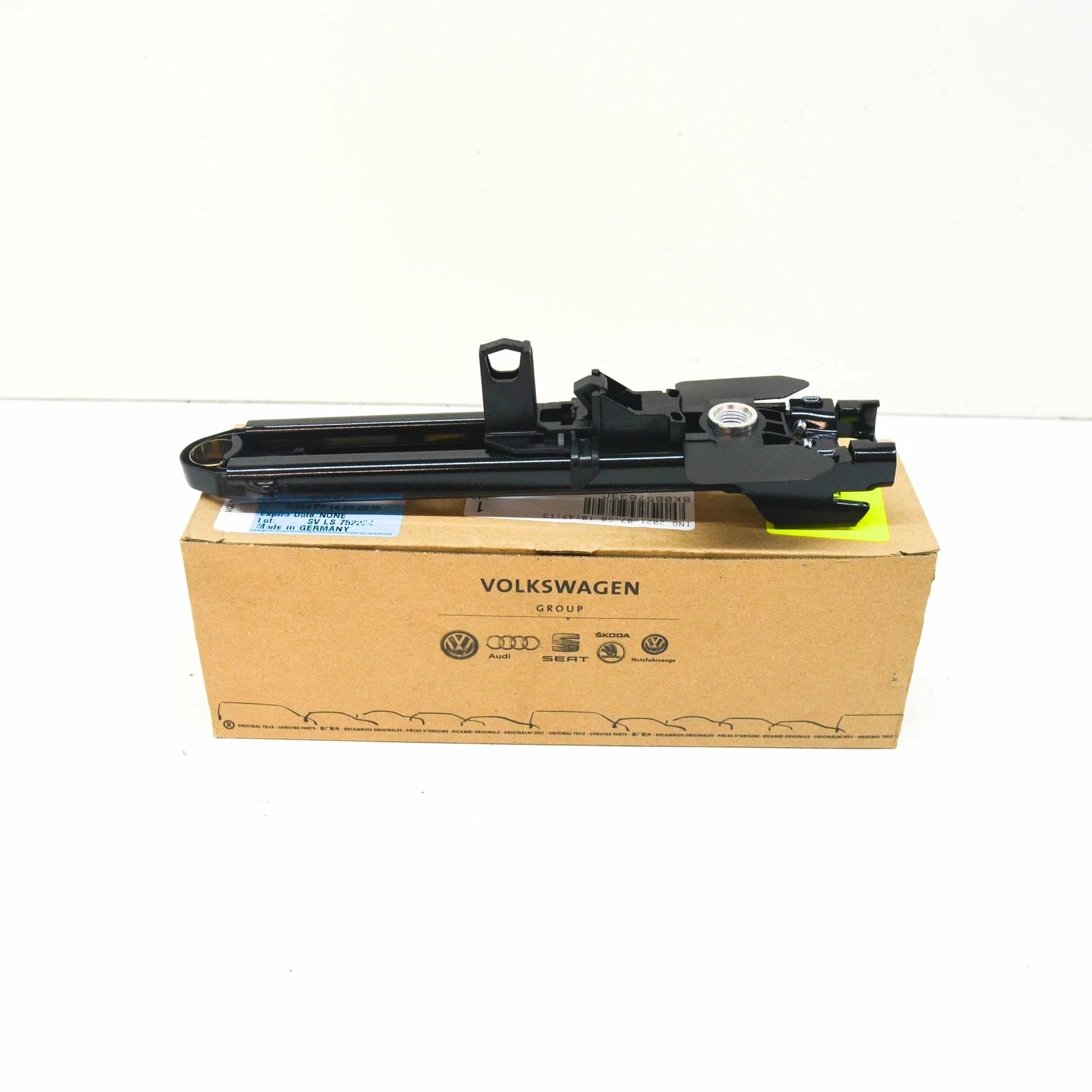 NEW AUDI A4 B8 FRONT SEAT ADJUSTMENT FITTING 8K0857833C