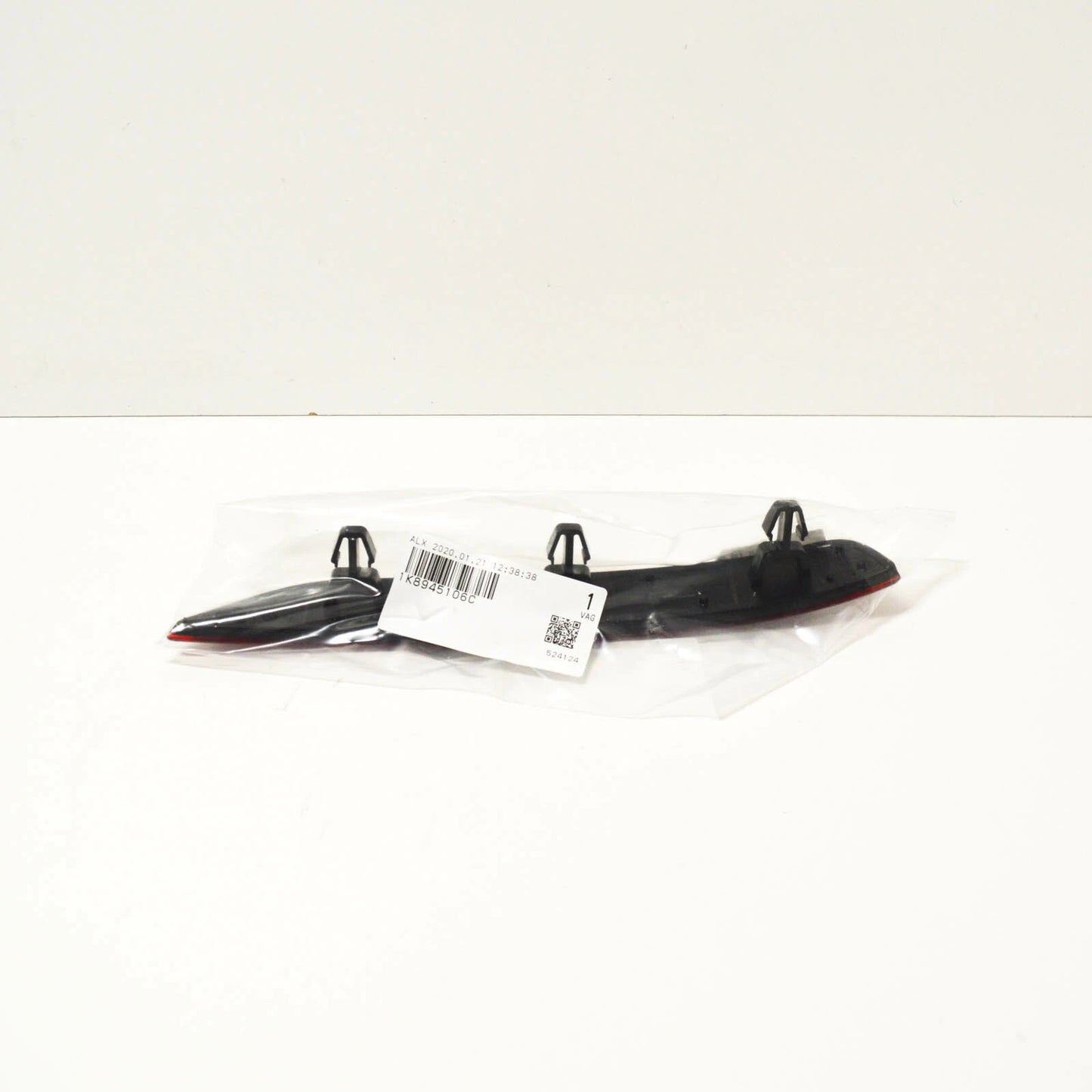 NEW VOLKSWAGEN SCIROCCO MK3 REAR BUMPER RIGHT REFLECTOR 1K8945106C