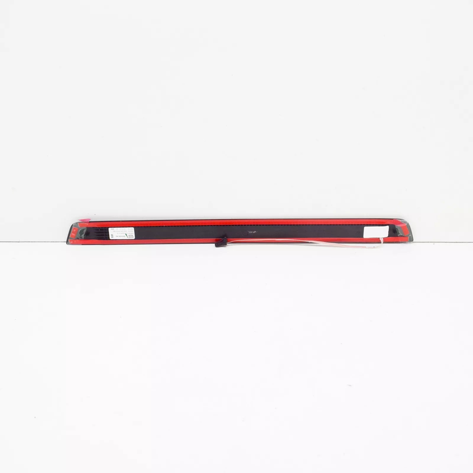 NEW AUDI A4 B9 FRONT RIGHT SILL TRIM STRIP S-LINE 8W0947418A9B9 ORIGINAL