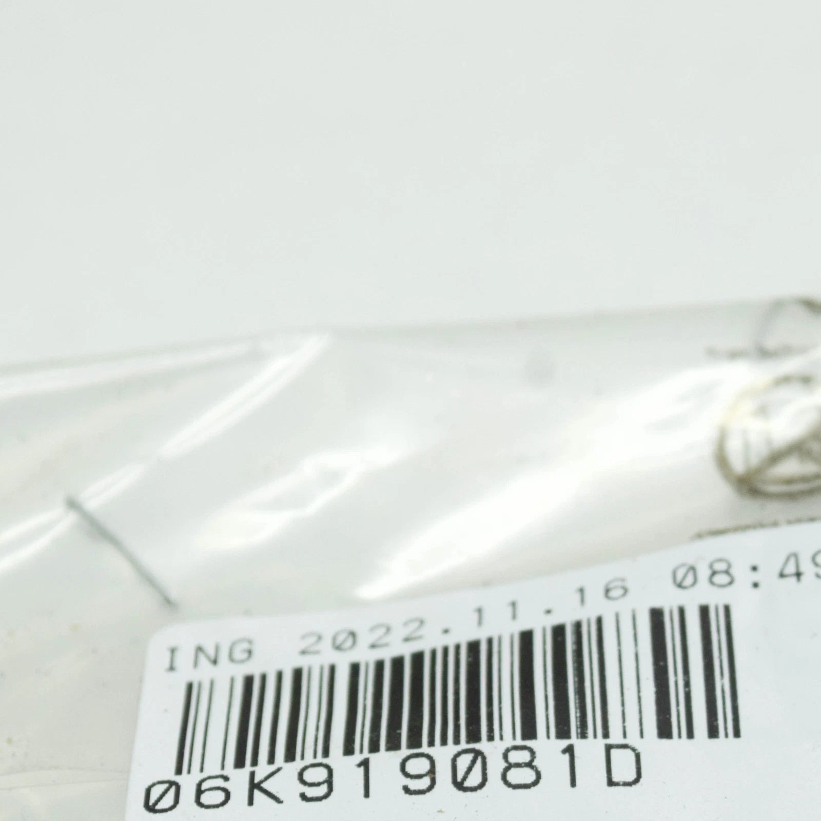 NEW AUDI A4 B9 OIL PRESSURE SWITCH 06K919081D ORIGINAL