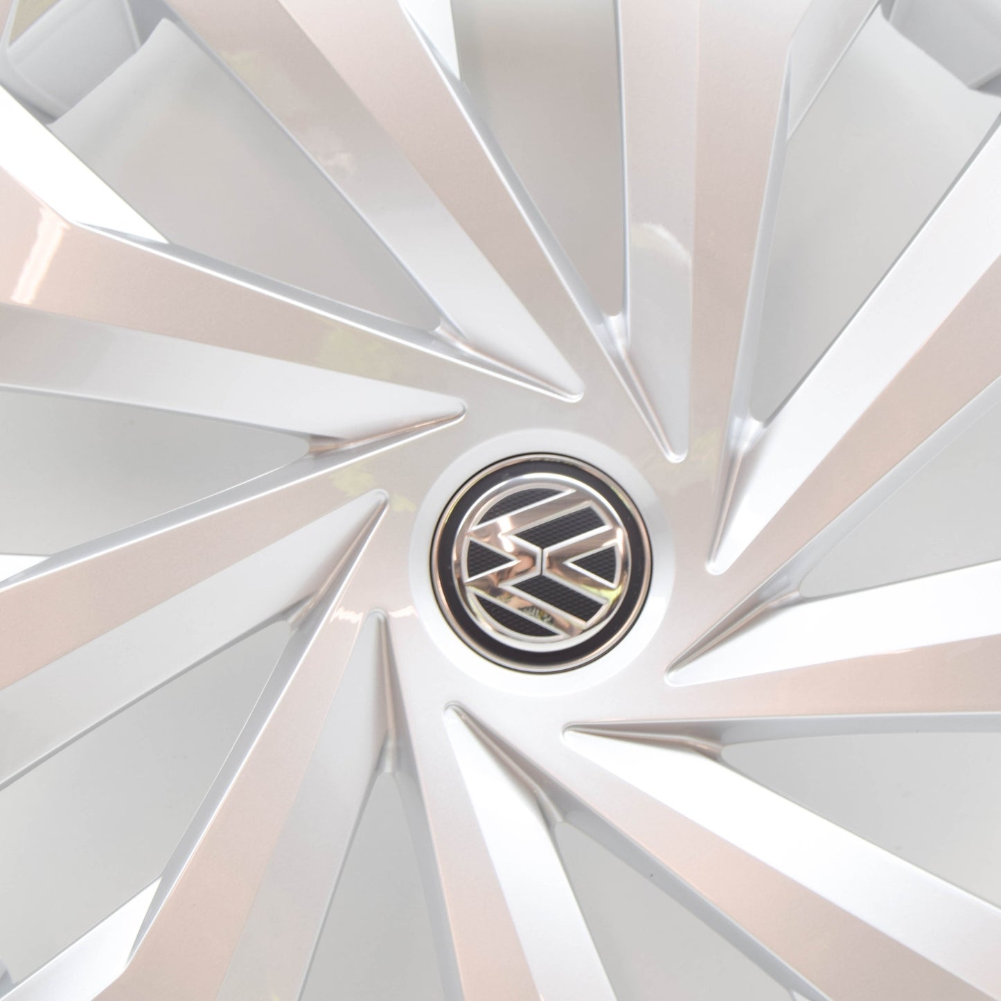 new vw polo mk6 aw wheel hub cover cap 15" 2g0601147ayti original