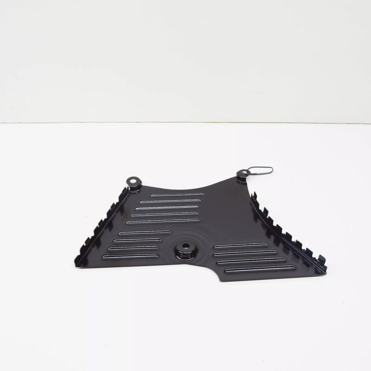 NEW VOLKSWAGEN BEETLE 9C CENTER TOOTHED BELT GUARD 038109147