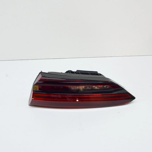 NEW AUDI S5 8W6 REAR RIGHT TAILLIGHT 8W6945094M ORIGINAL