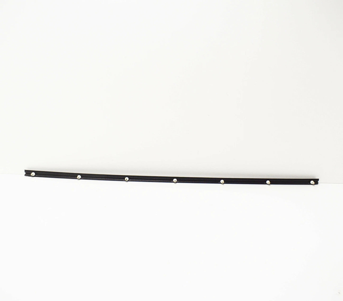 NEW MERCEDES-BENZ C W202 DRIP MOULDING BOTTOM RIGHT FRONT A2026900682