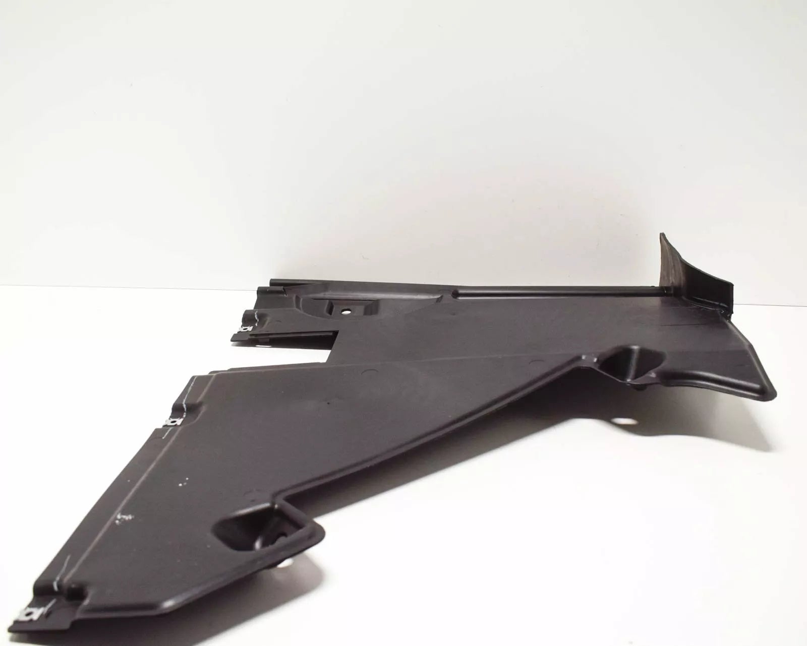 NEW AUDI Q5 FY REAR LEFT OUTER FLOOR PAN SPLASH SHIELD 80A825215B