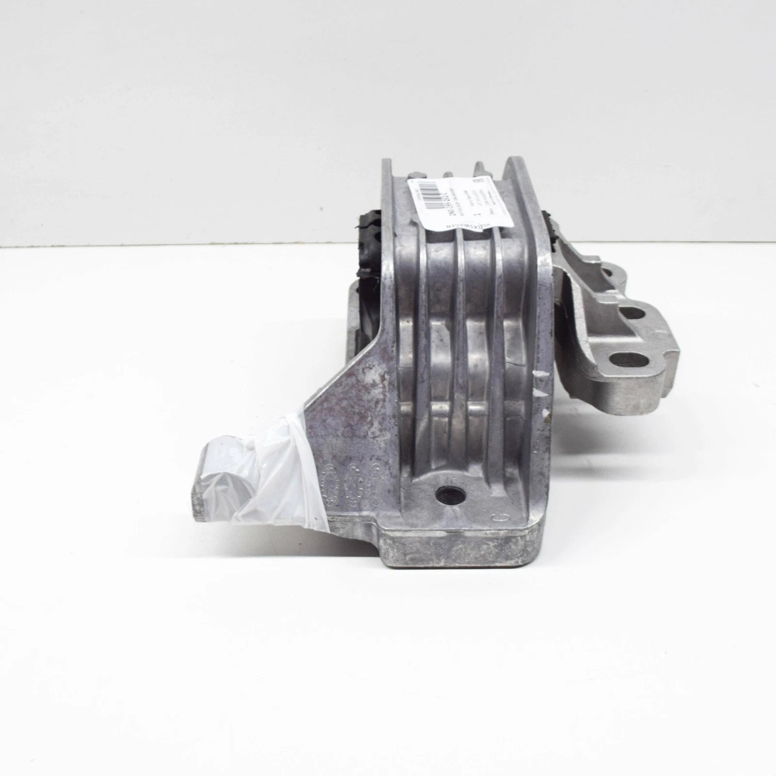 NEW VOLKSWAGEN CRAFTER SY RIGHT SIDE ENGINE MOUNT 2N0199262C
