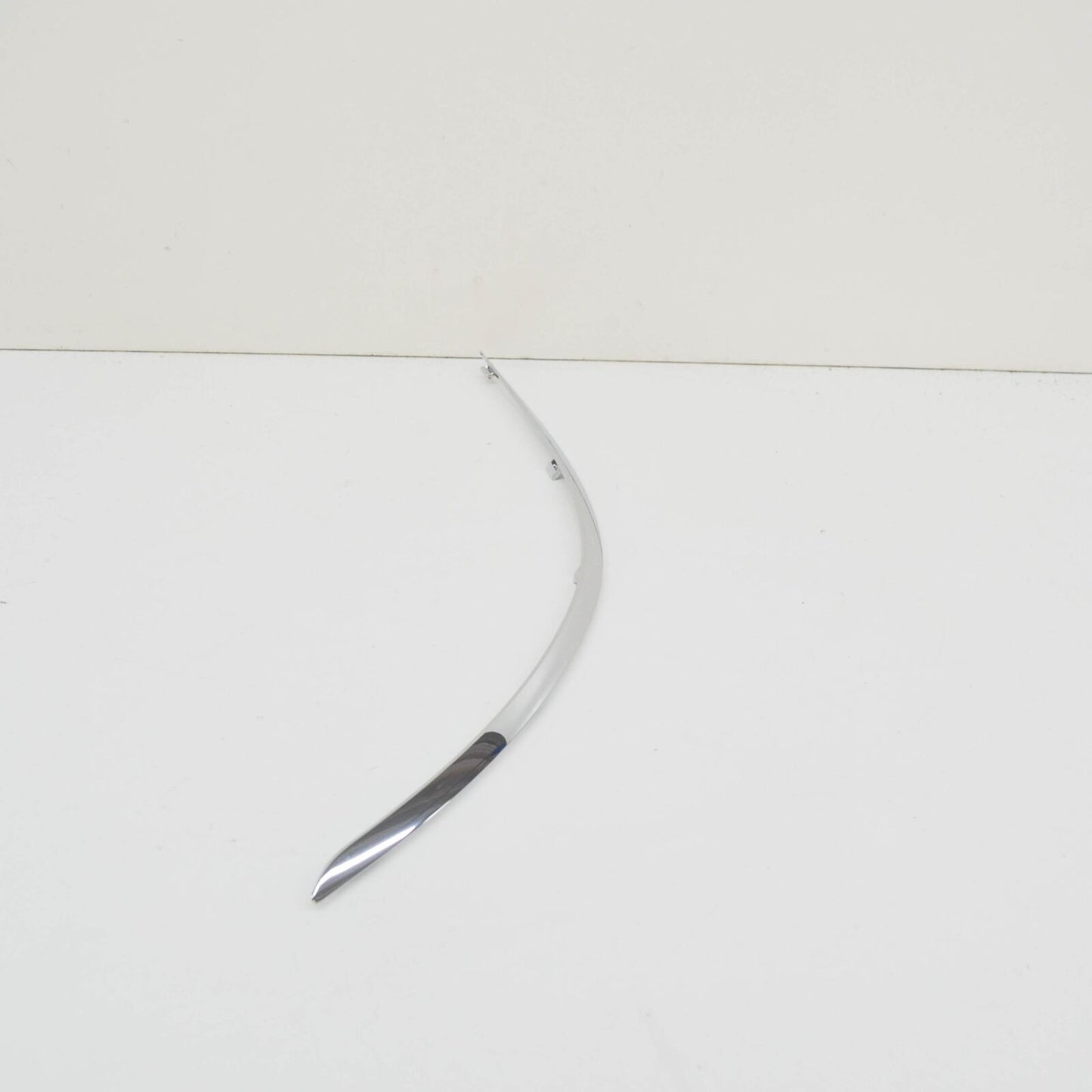 NEW MB B W245 REAR RIGHT BUMPER CHROME MOULDING TRIM A1698851674 ORIGINAL