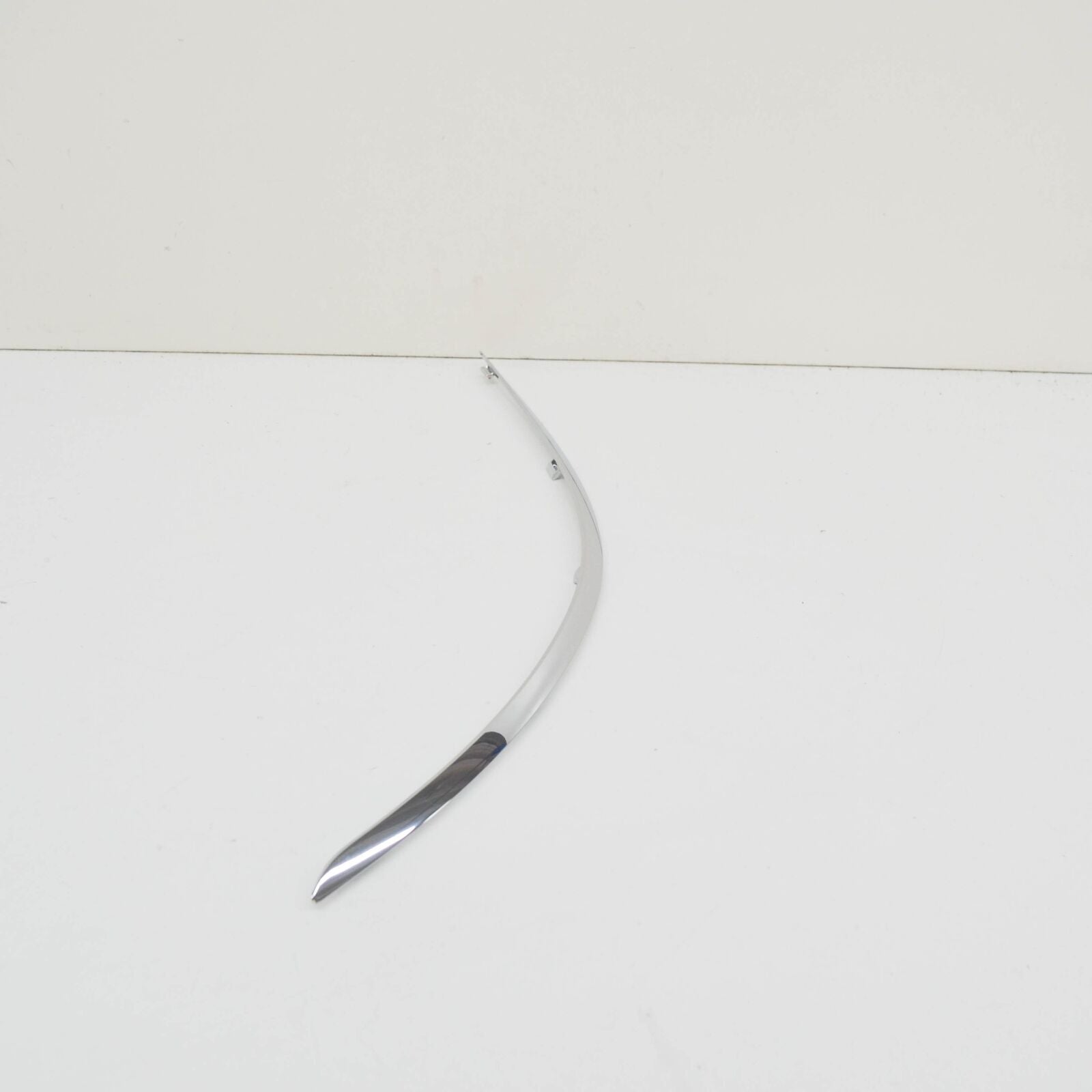 NEW MB B W245 REAR RIGHT BUMPER CHROME MOULDING TRIM A1698851674 ORIGINAL