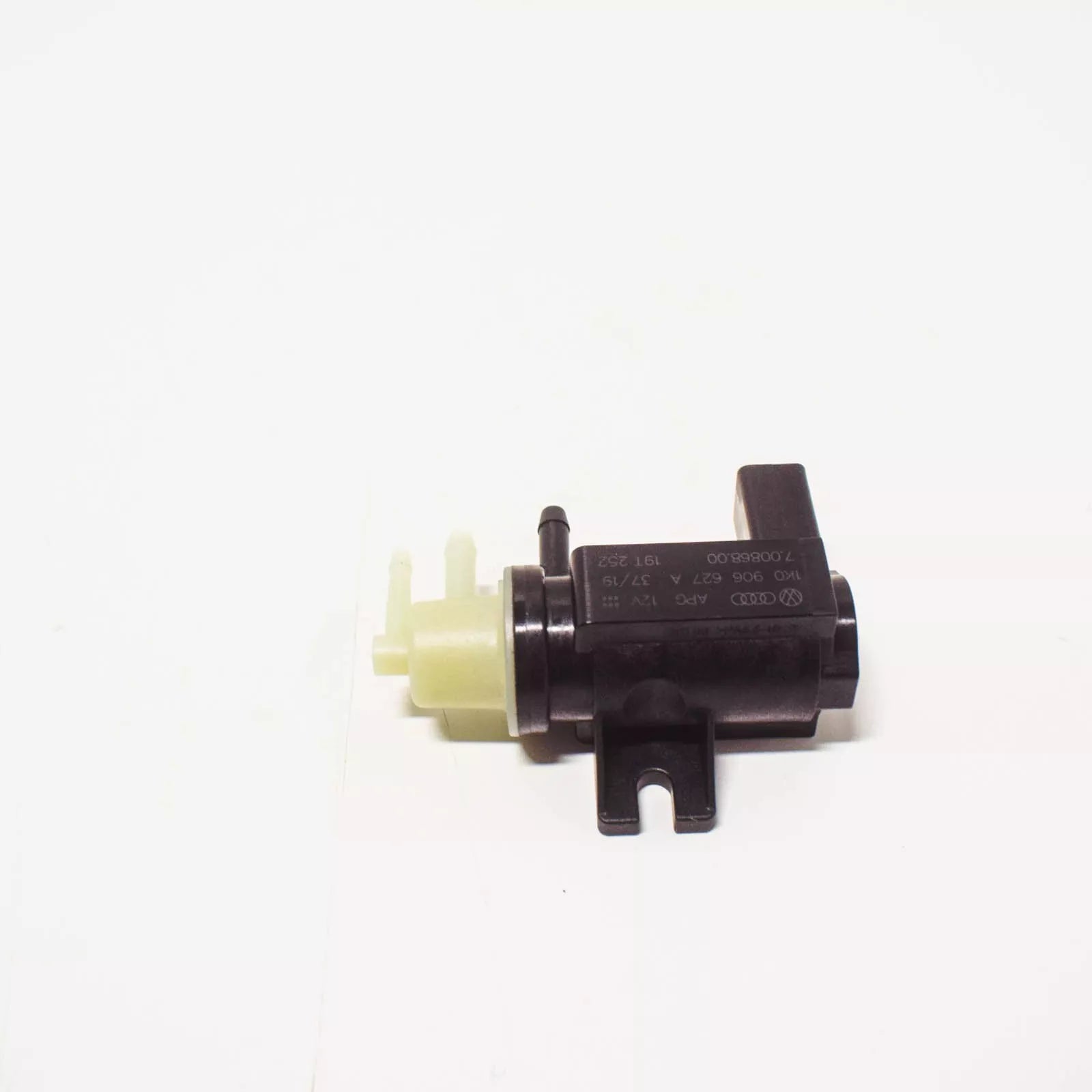 NEW VW BEETLE 5C1 BOOST PRESSURE SOLENOID VALVE 1K0906627A 2.0 PETROL ORIGINAL