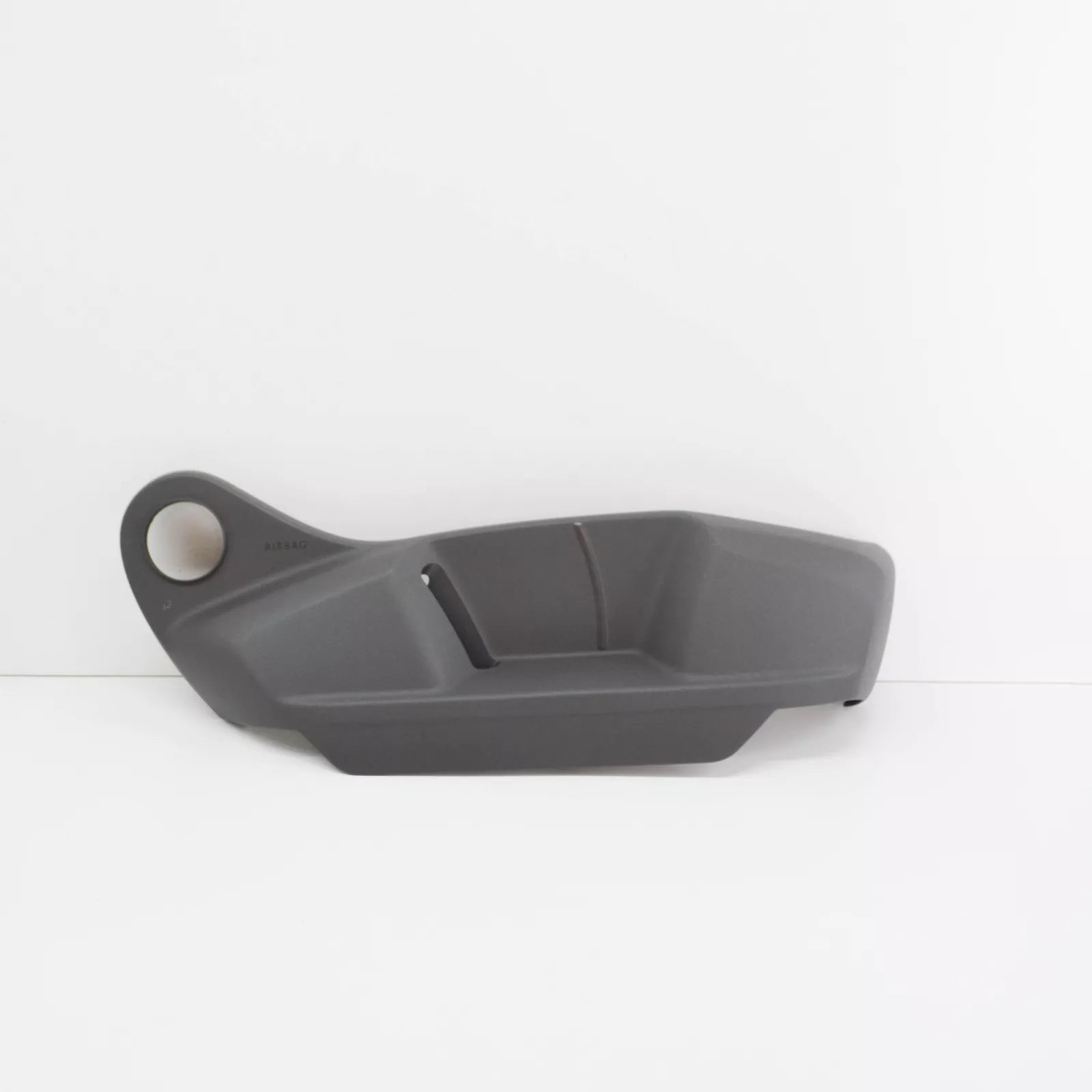 NEW VOLKSWAGEN TIGUAN AD MK2 FRONT RIGHT SEAT FRAME TRIM 5NA8813142JV ORIGINAL