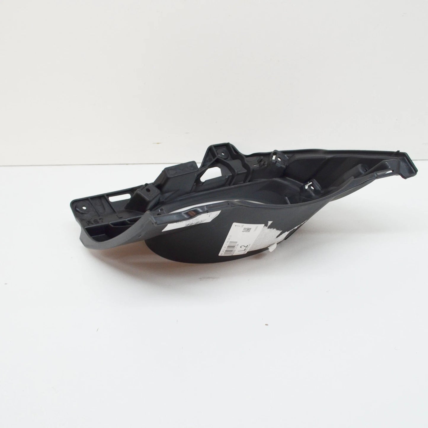 NEW AUDI RS7 SPORTBACK 4G8 REAR BUMPER LEFT CLOSING ELEMENT 4G8807319A