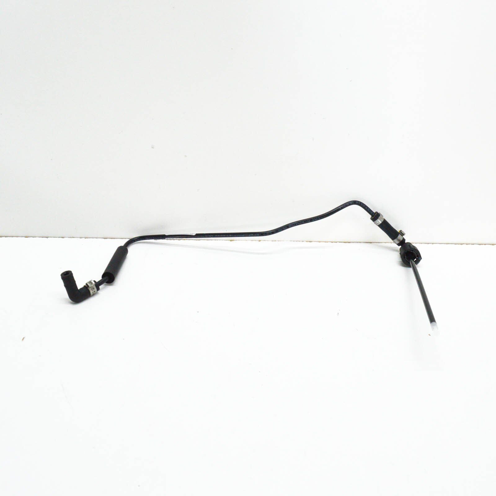 NEW MB E T-MODEL S213 FUEL PRESSURE LINE A2134700065 ORIGINAL